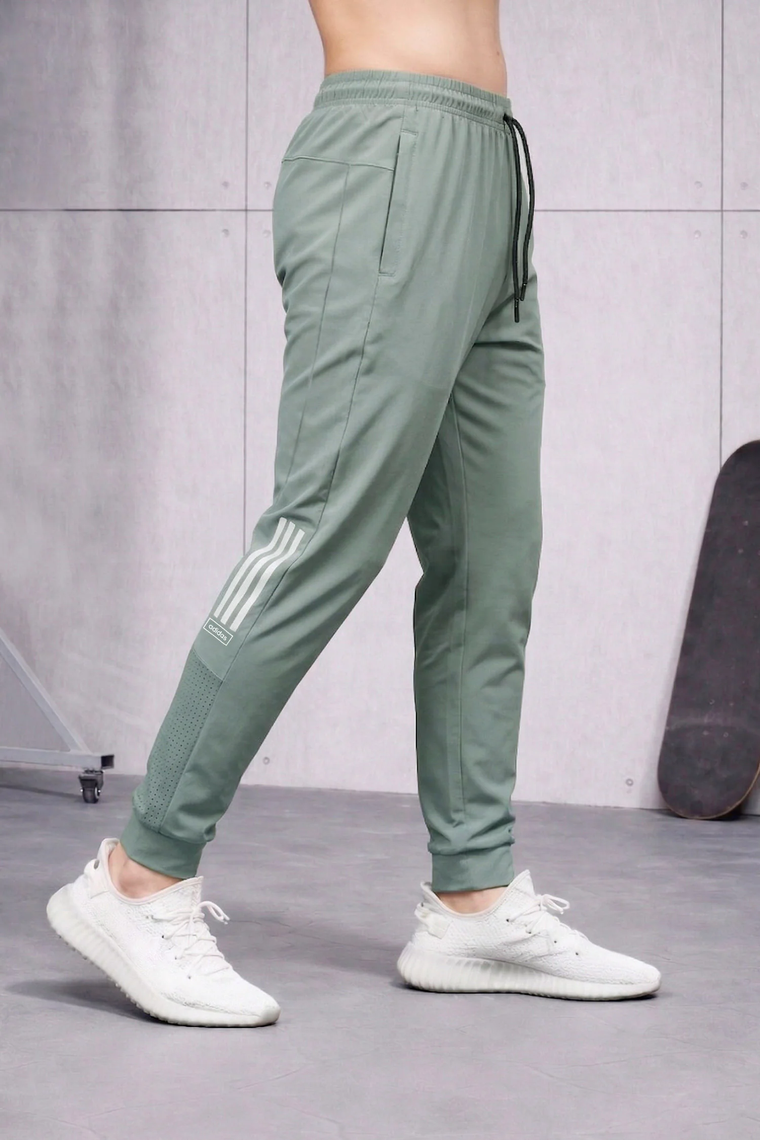 Adds Iconic Running Elastic Dry-Fit Trouser In Grey - Image 2