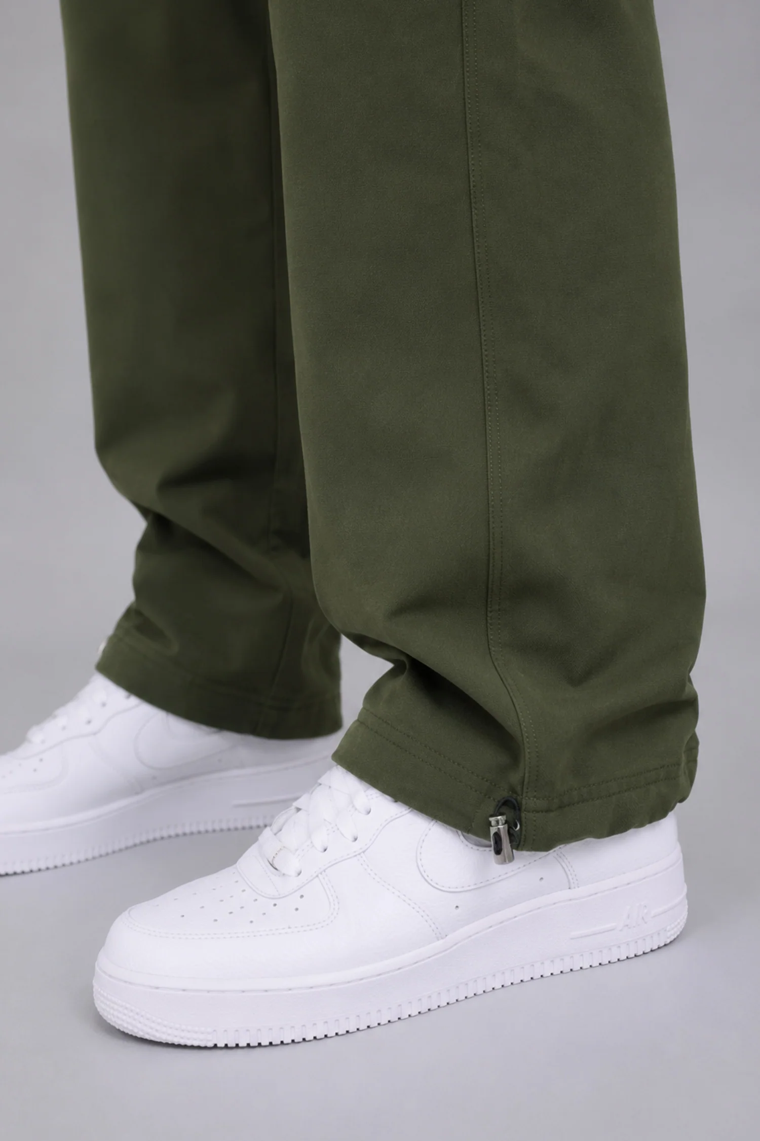 Adds Mid-Rise Pocket Side Stripe Loose Bottom Trouser In Olive - Image 3