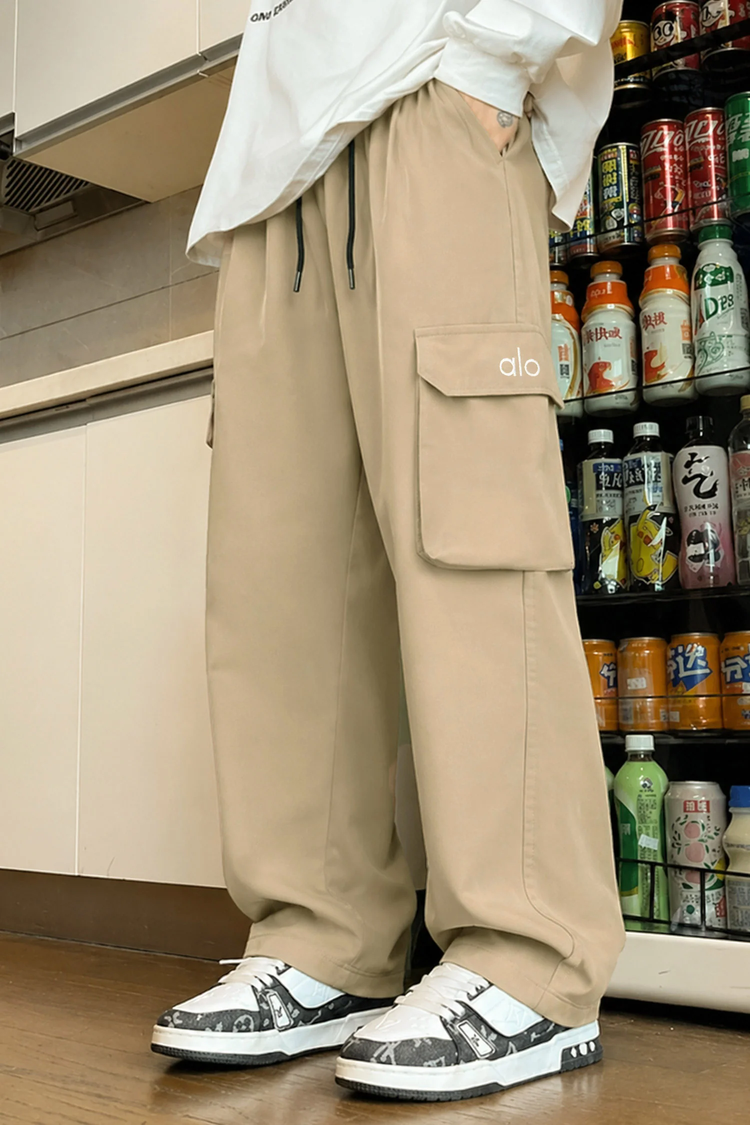 Alo Hope Head Loose Bottom Trouser - Image 10
