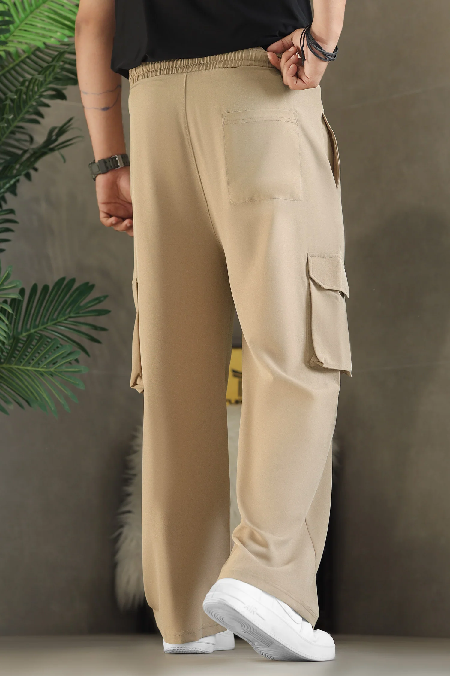 Alo Hope Head Loose Bottom Trouser In Light Skin - Image 3