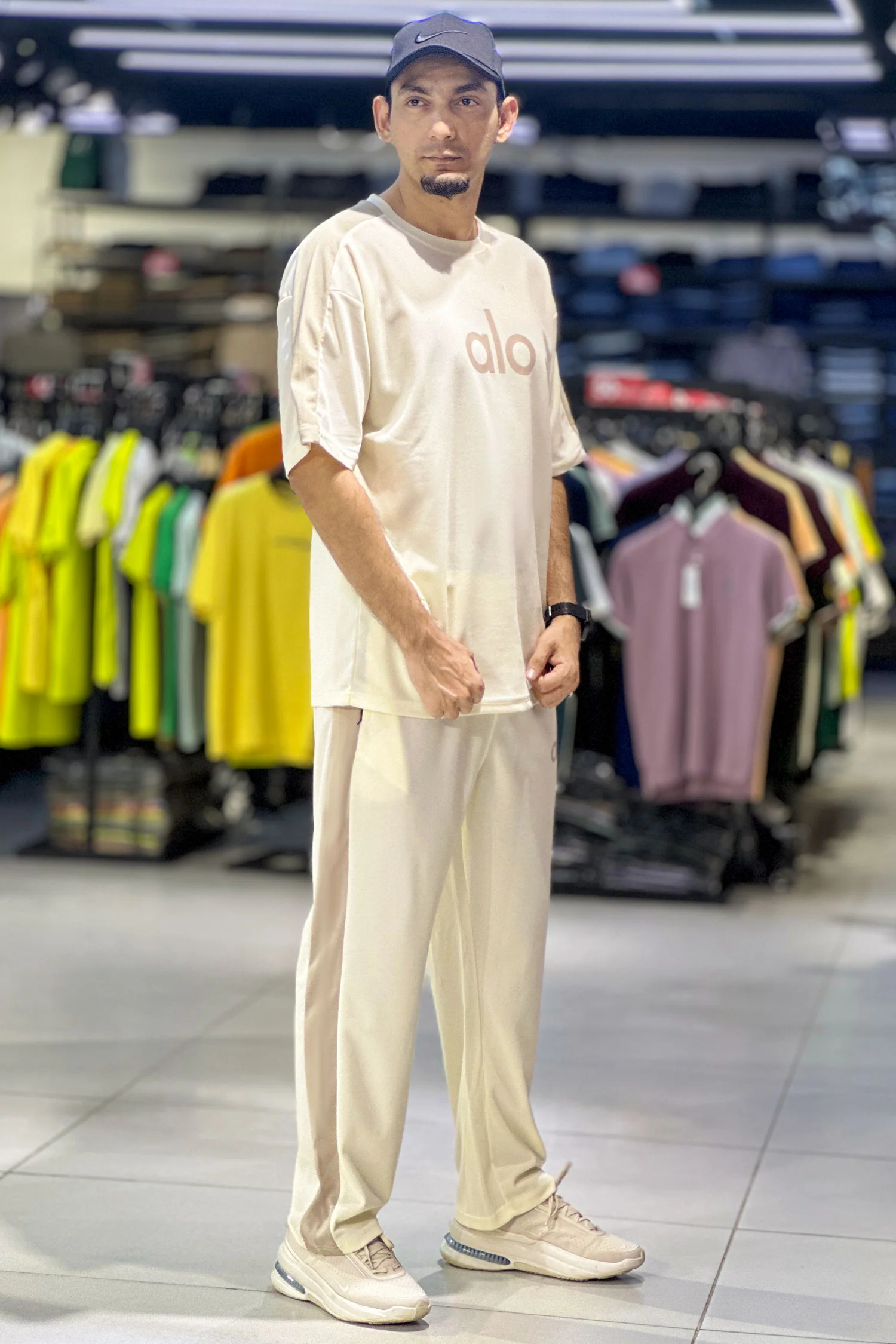Alo Trendy Side Panel Stripe Men's Tracksuit - Image 4