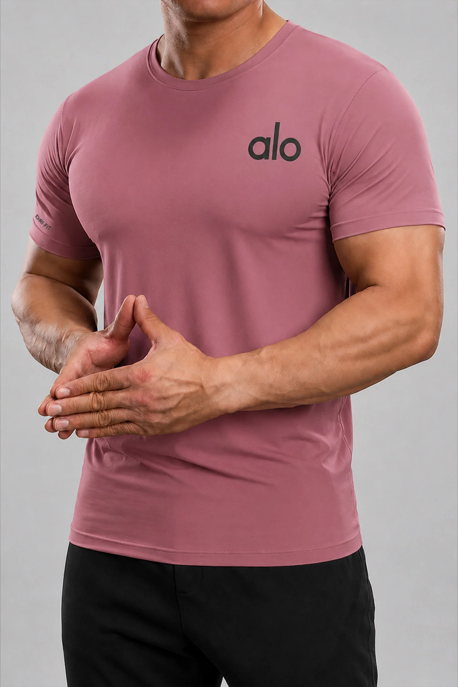 Alo Yoga Distinctive Front Logo Arrival Dry-Fit Tee In Pastel Pink