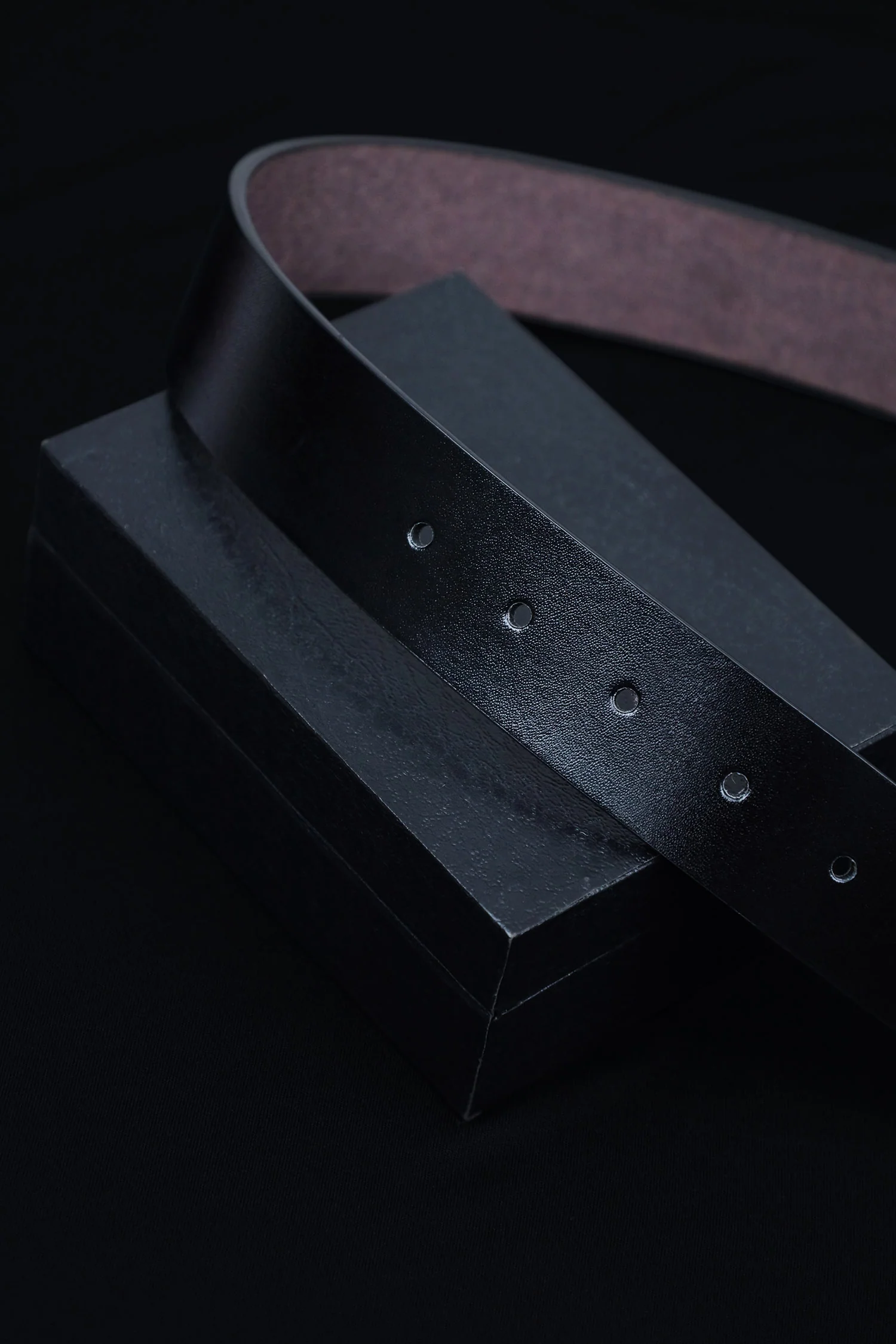 Burbrry Metal Alloy Automatic Buckle Branded Belt - Image 8