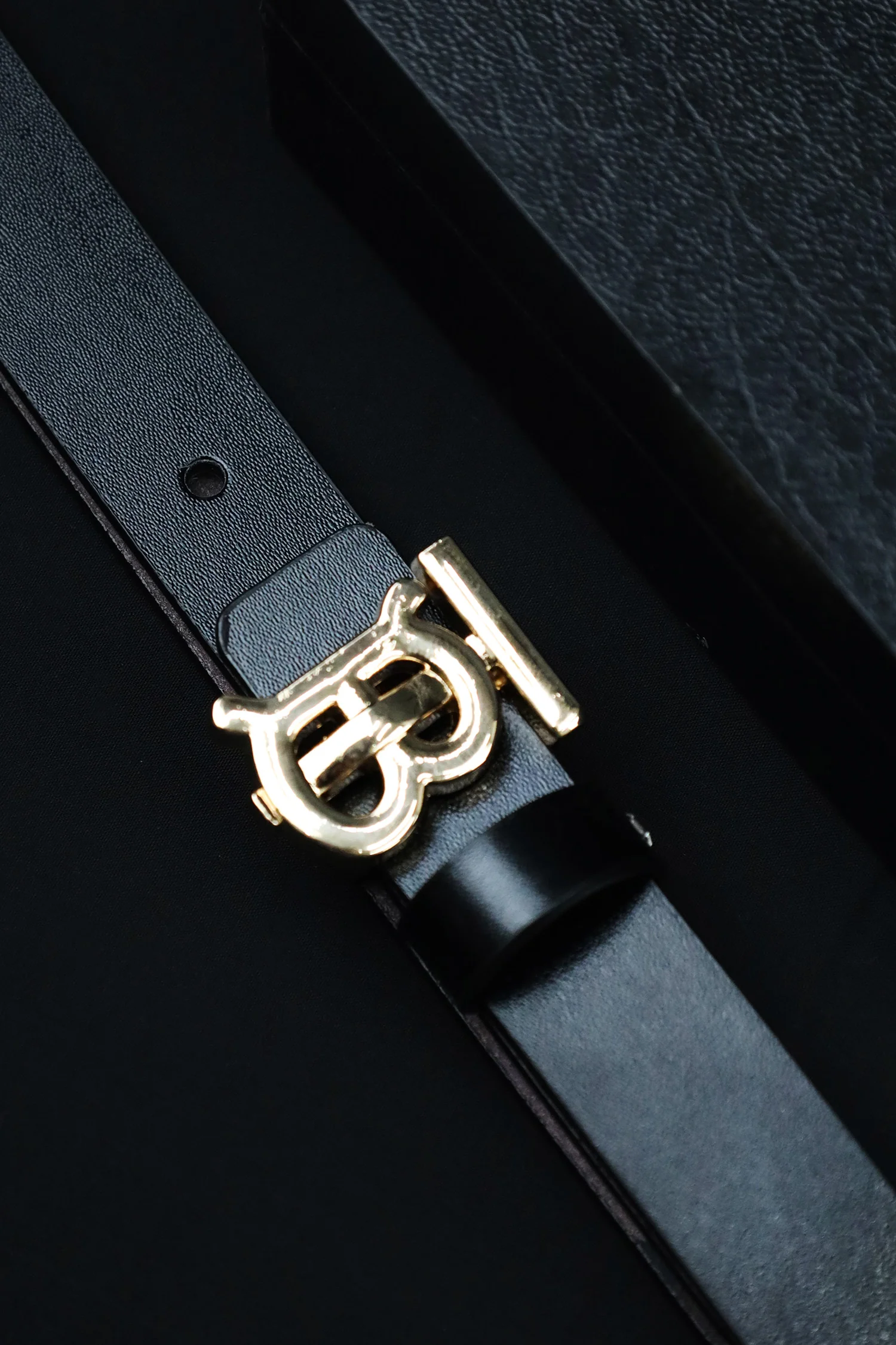 Burbrry Metal Alloy Automatic Buckle Branded Belt - Image 6