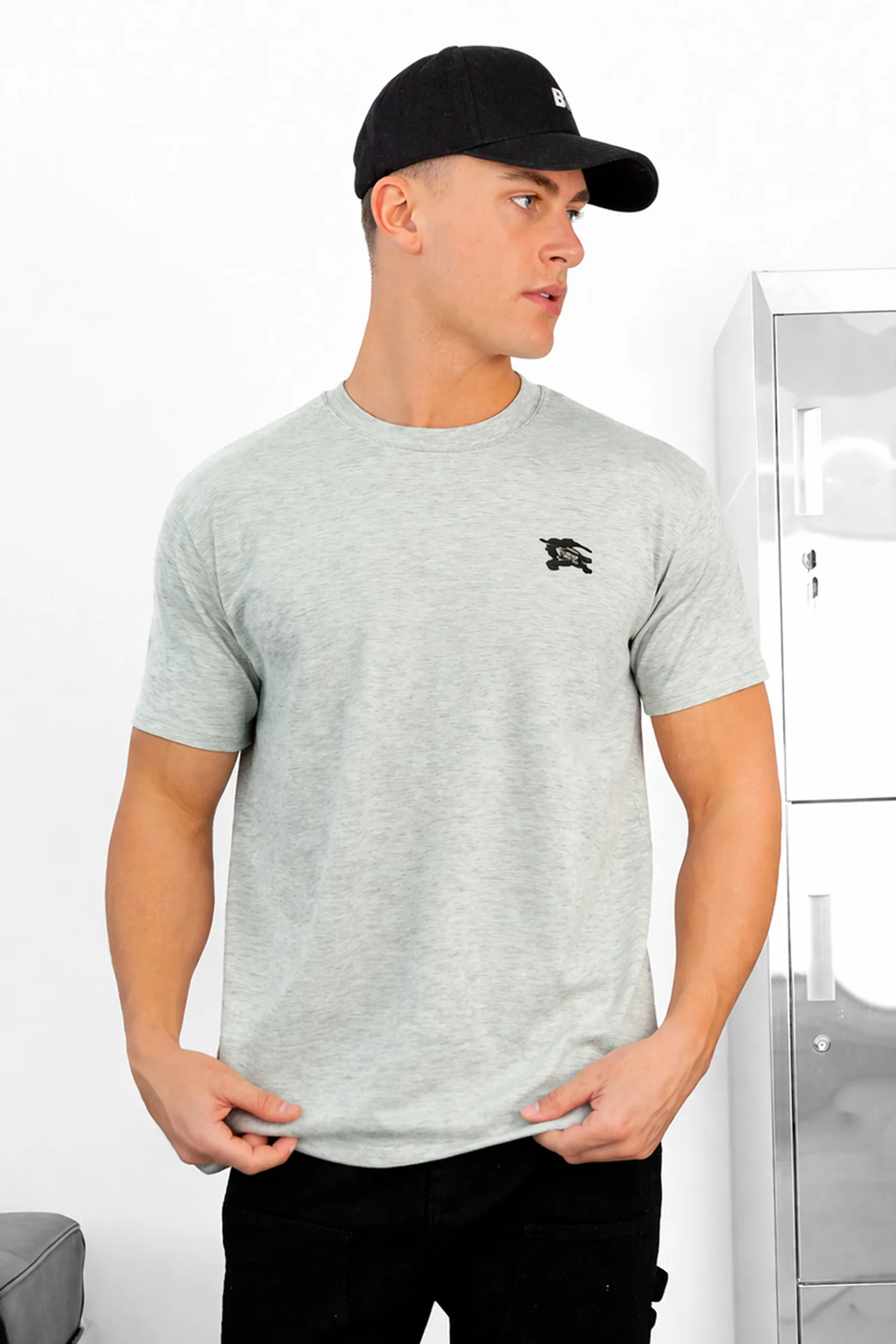 Burbry Equestrian Knight Design Men's Tee - Image 4