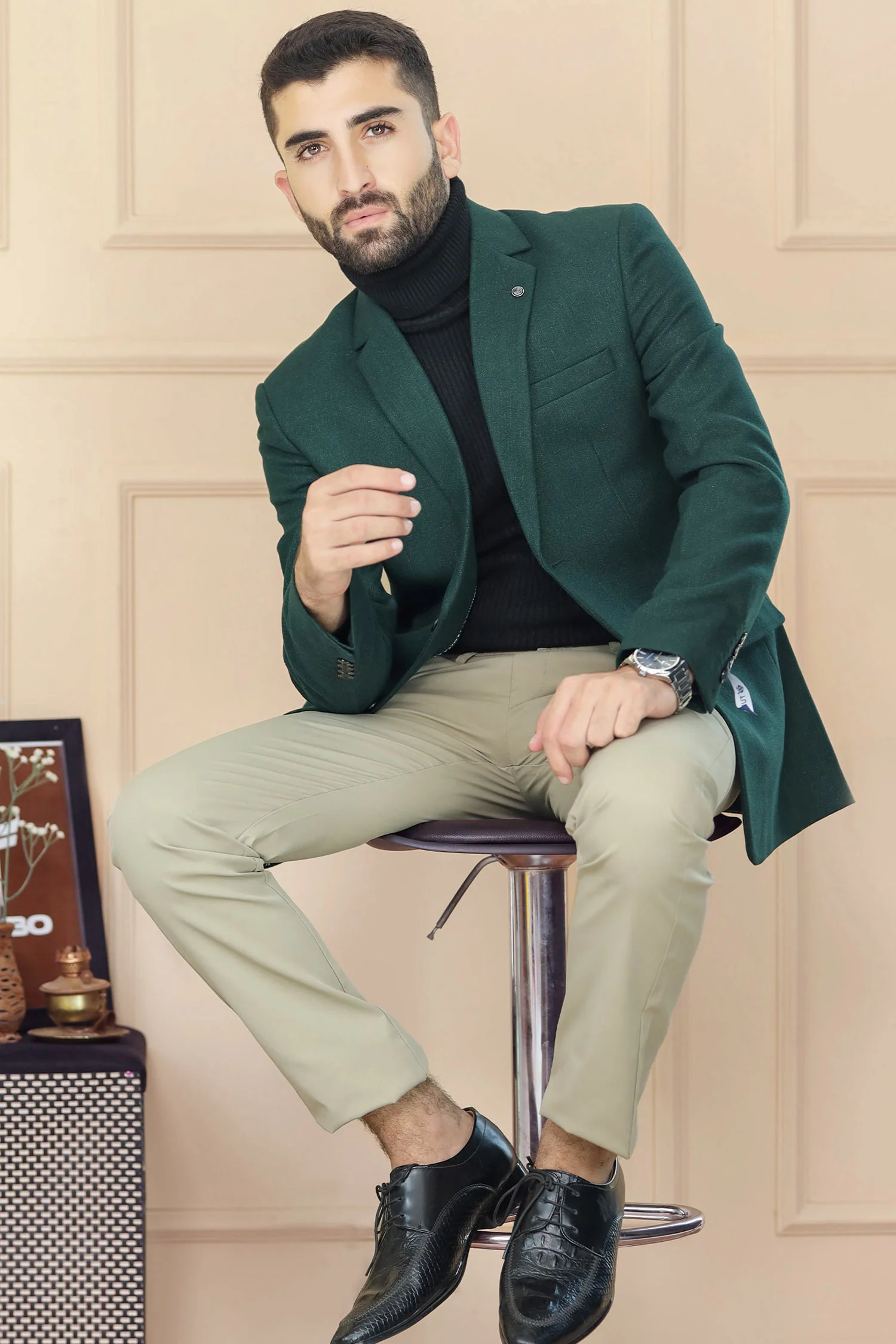 Classic Rich SleekLine Men Blazer - Image 3