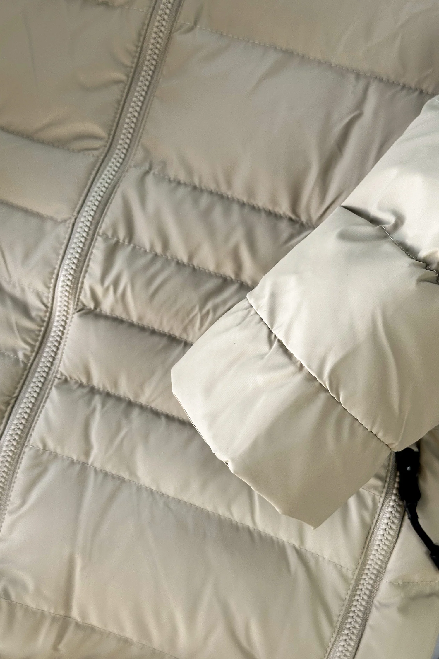 Classic Winter Down Hooded Bubble Padded Imported Puffer Jacket - Image 15