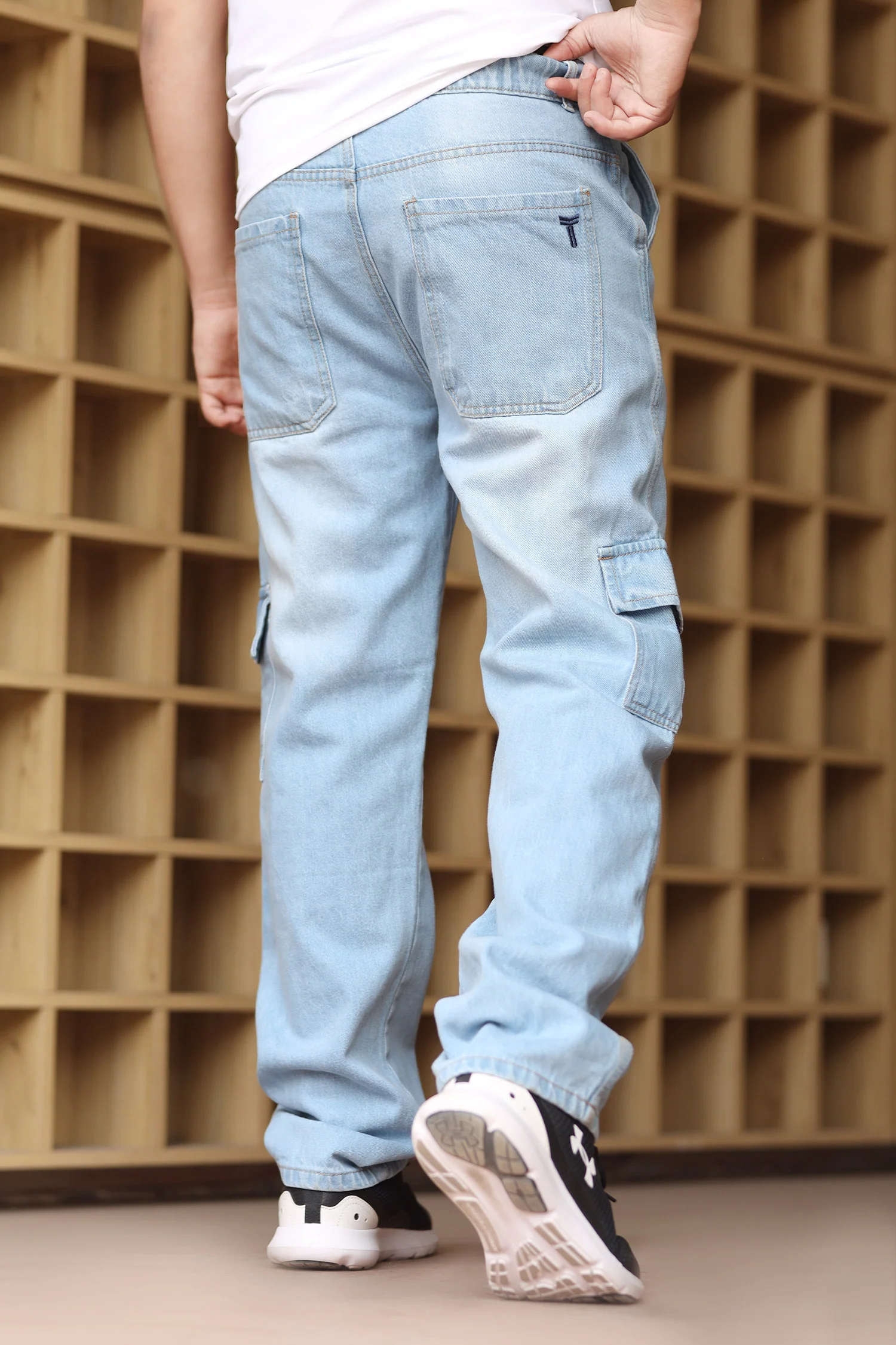 Denim Men's Relaxed Fit Straight Leg Baggy Jeans - Image 9