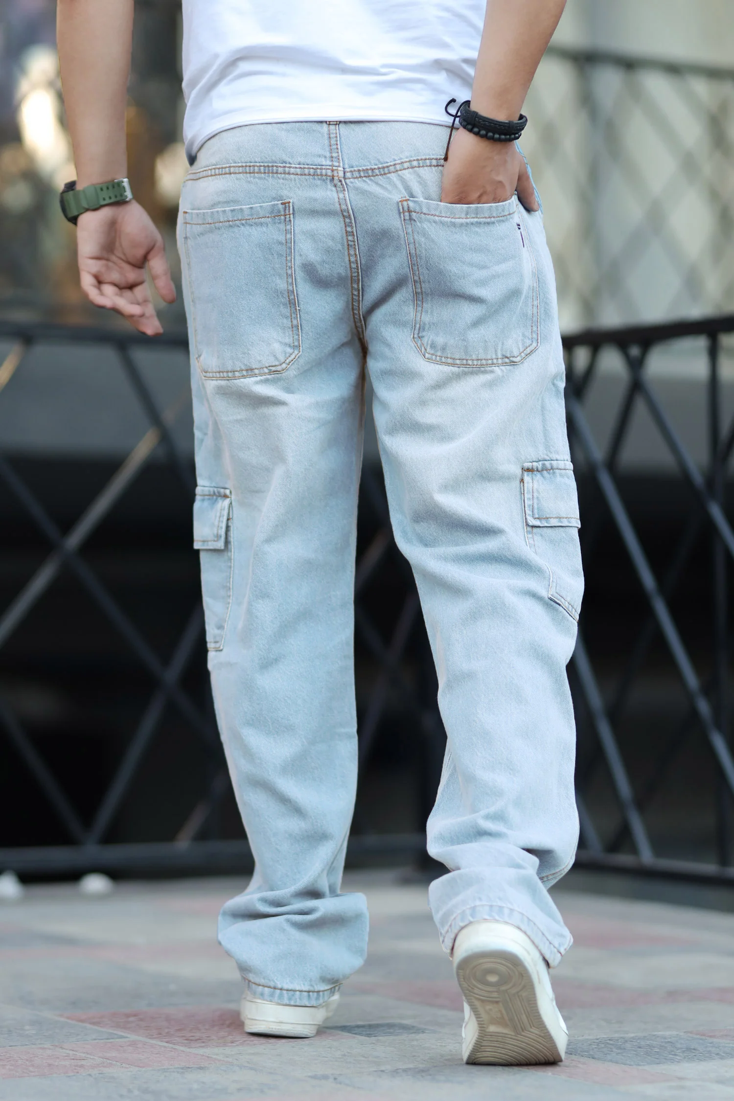 Denim Men's Relaxed Fit Straight Leg Baggy Jeans In Ice Blue - Image 3