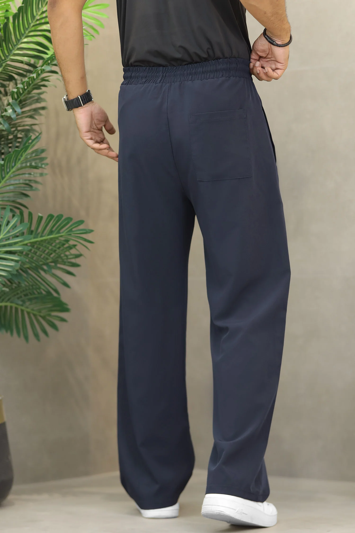 Gym Shrk Worn Essential Loose Bottom Trouser - Image 7
