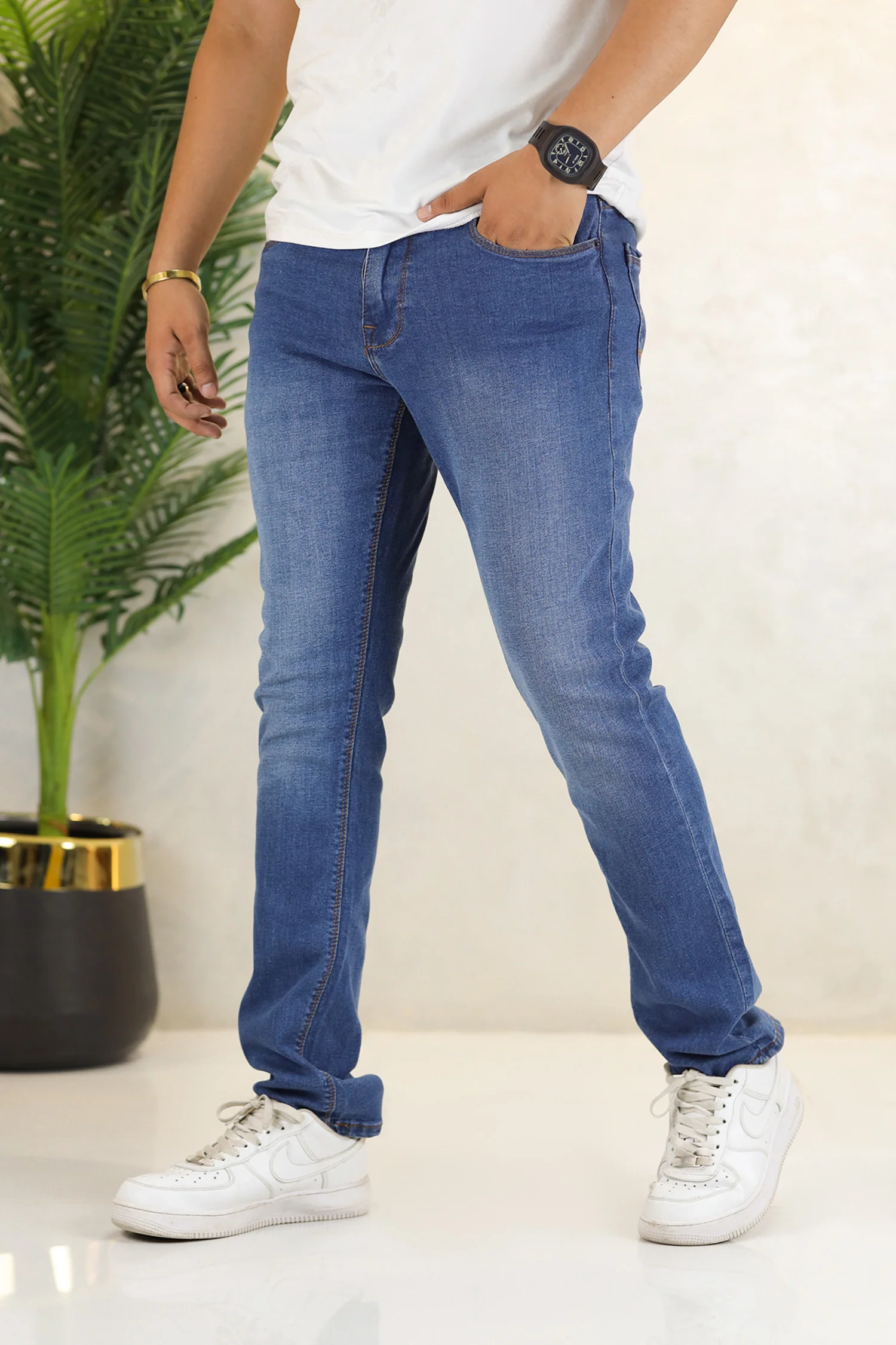 Turbo Clean Cut Iconic Relaxed Slim Fit Jeans In Blue - Image 3