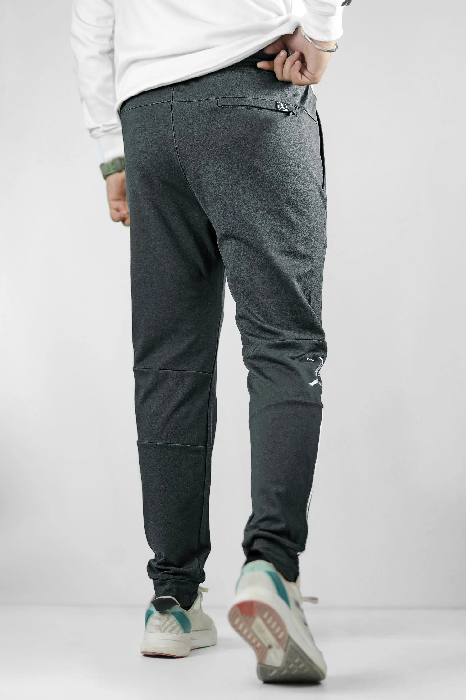 Jrdn Half Stripe Grip Style Slim-Fit Trouser - Image 7