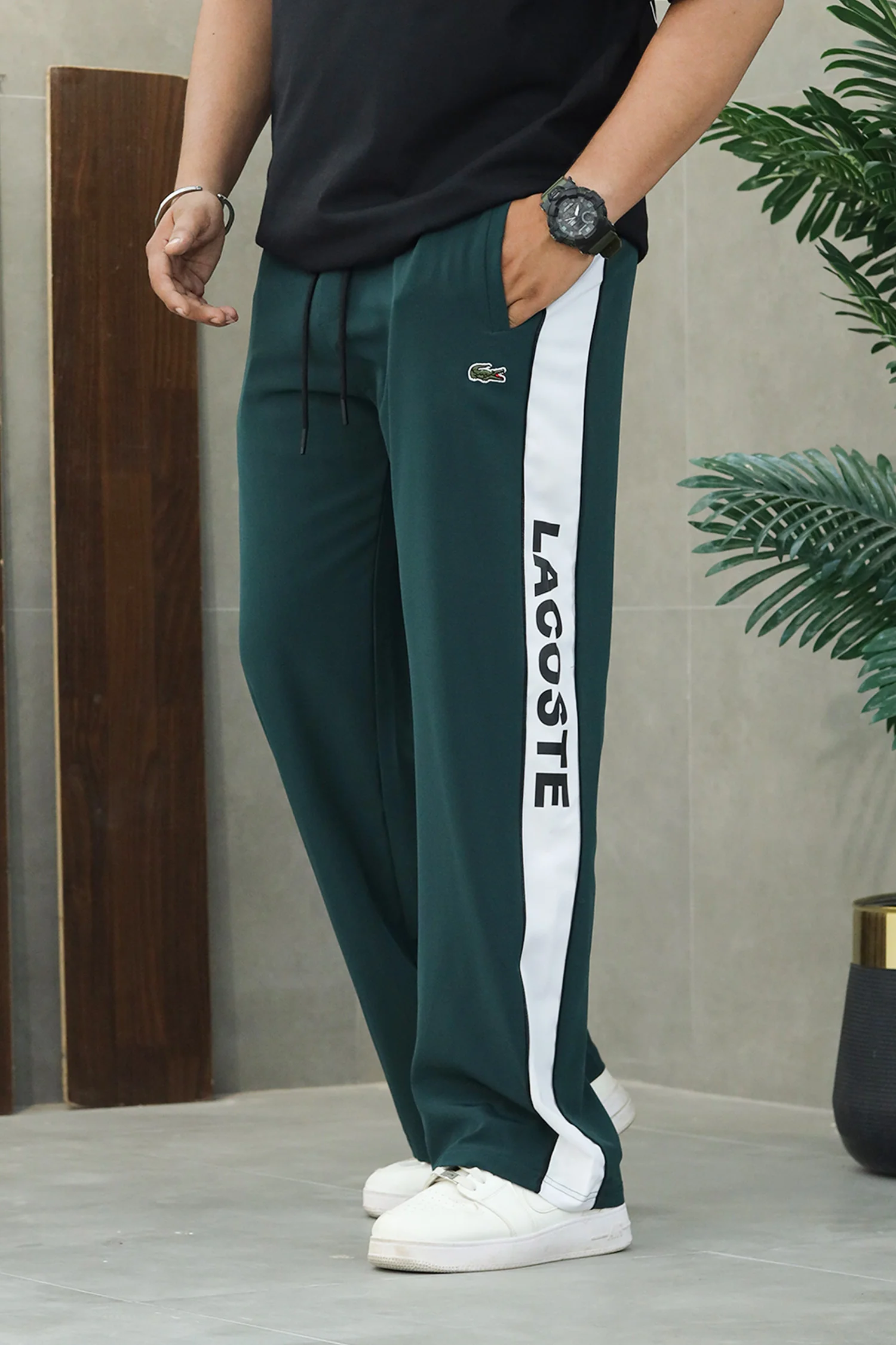 Lcste Tennis Logo Stripe Loose Bottom Trouser In Green