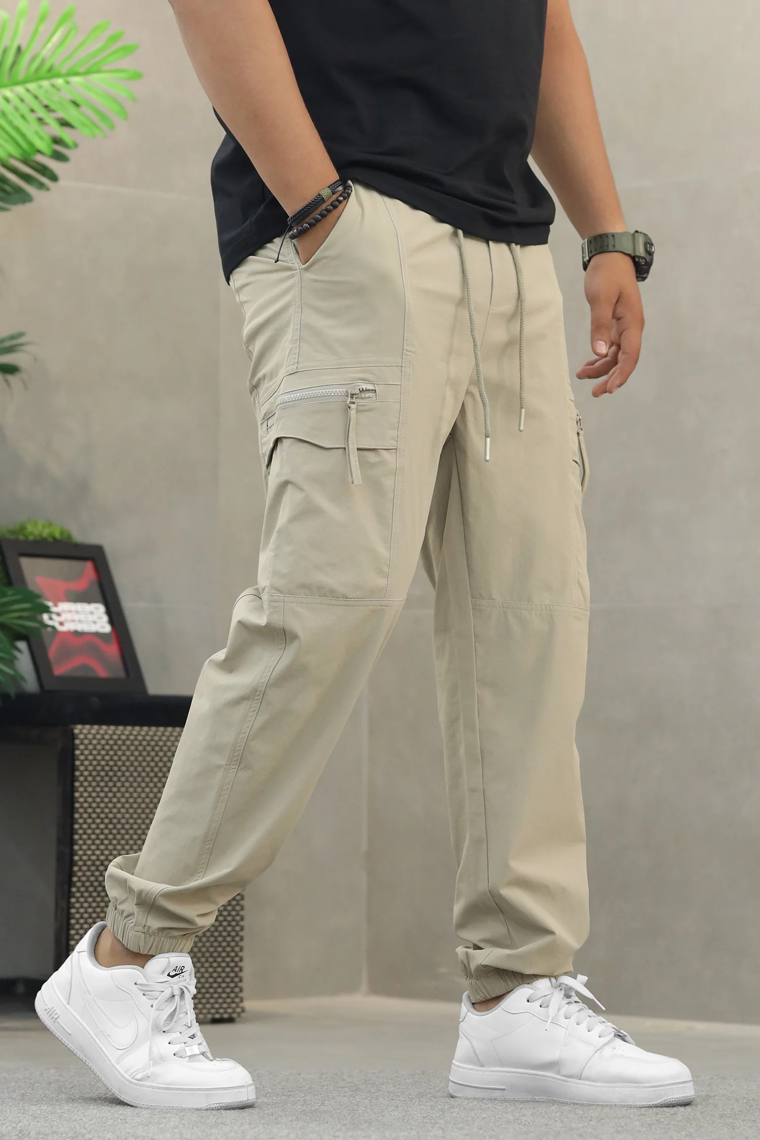 Men's Casual Convertible Pocket Cargo Trouser - Image 6