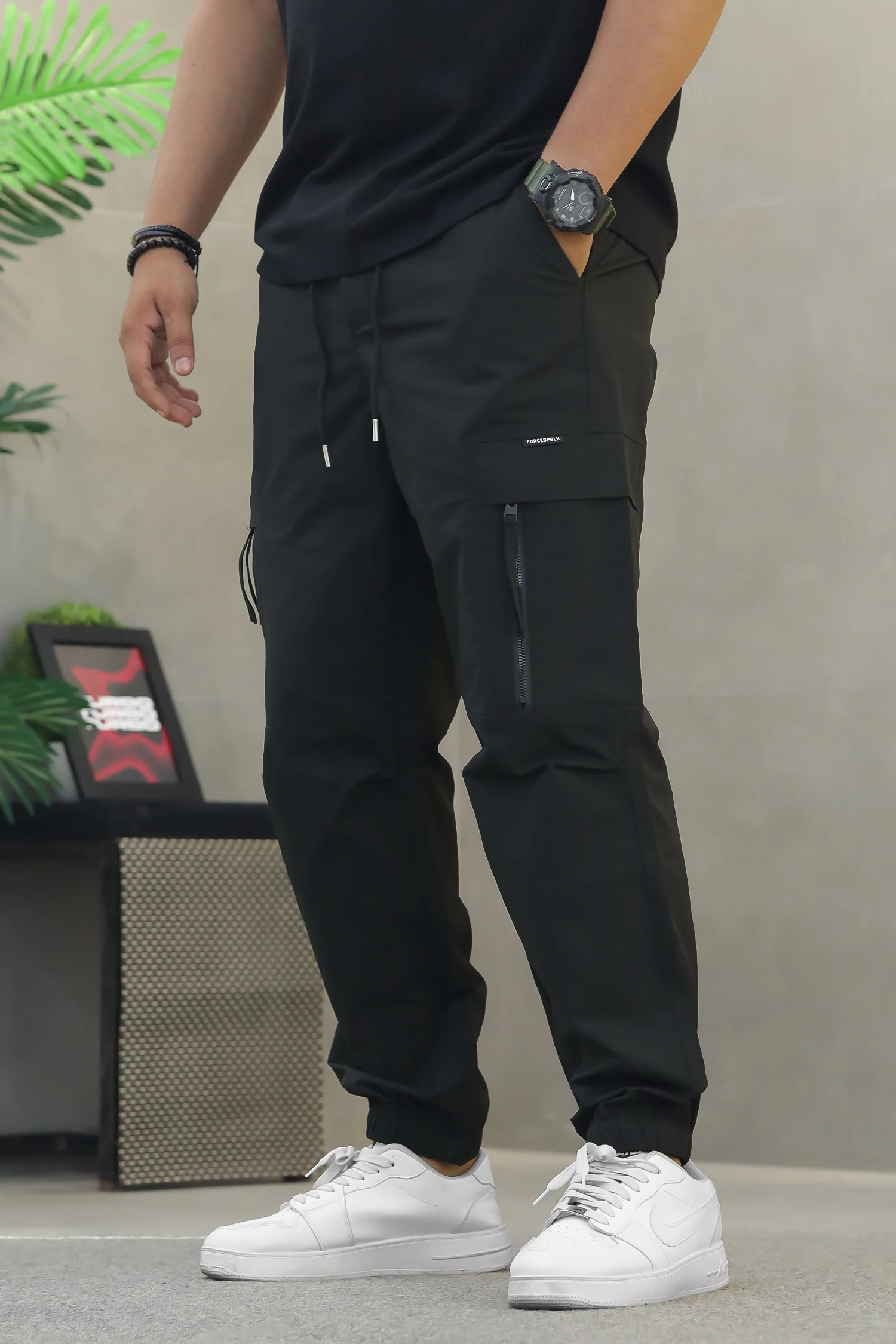 Men's Lightweight Multiple-Pockets Cargo Trouser - Image 10