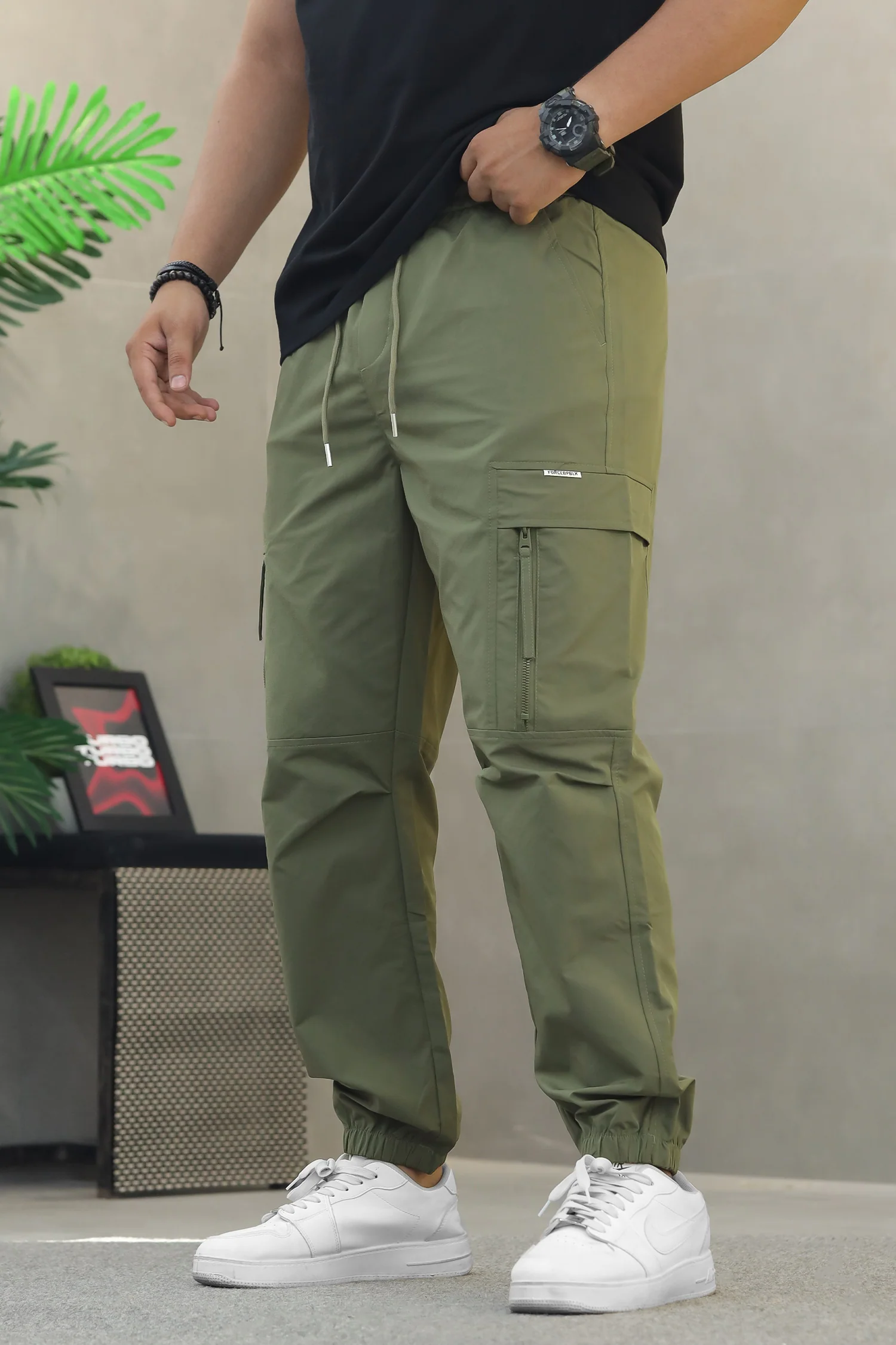 Men's Lightweight Multiple-Pockets Cargo Trouser - Image 4