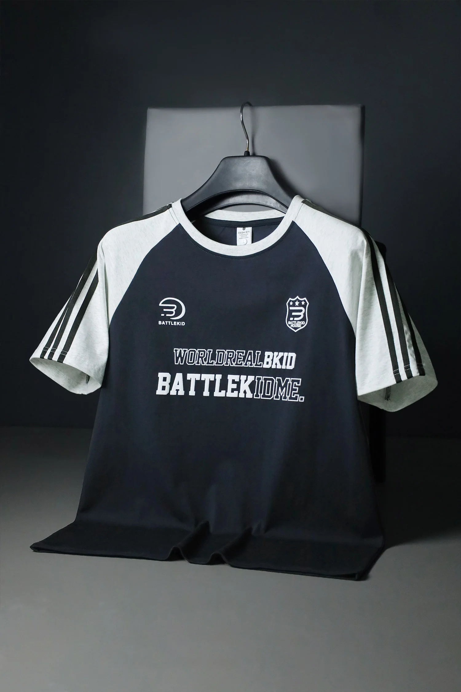 Mens Raglan Round Neck T-shirt - Image 5