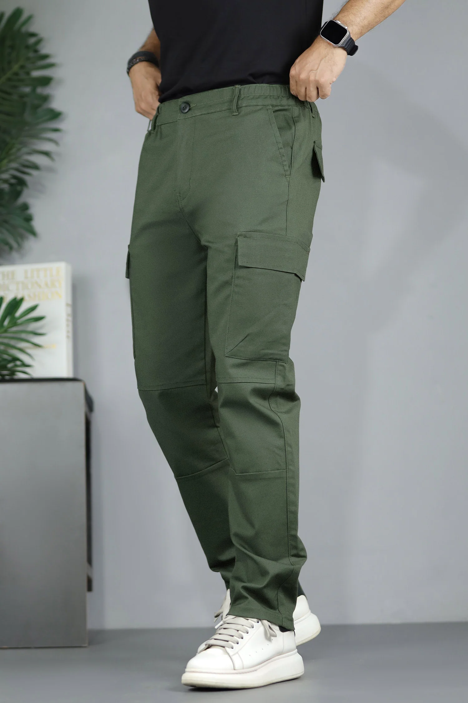 Men's Relax-Fit Knitted Cargo Trouser - Image 2