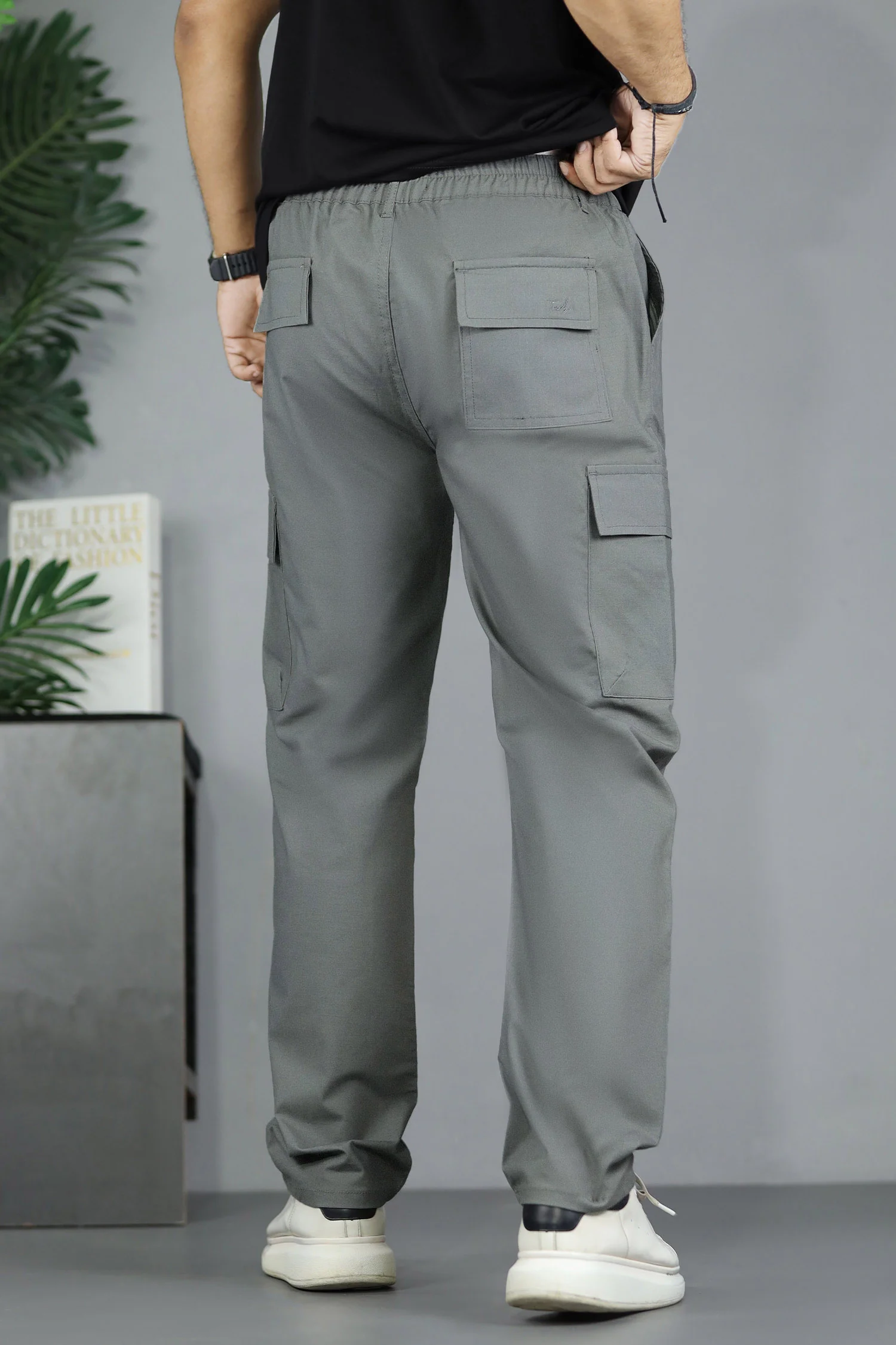 Men's Relax-Fit Knitted Cargo Trouser - Image 12