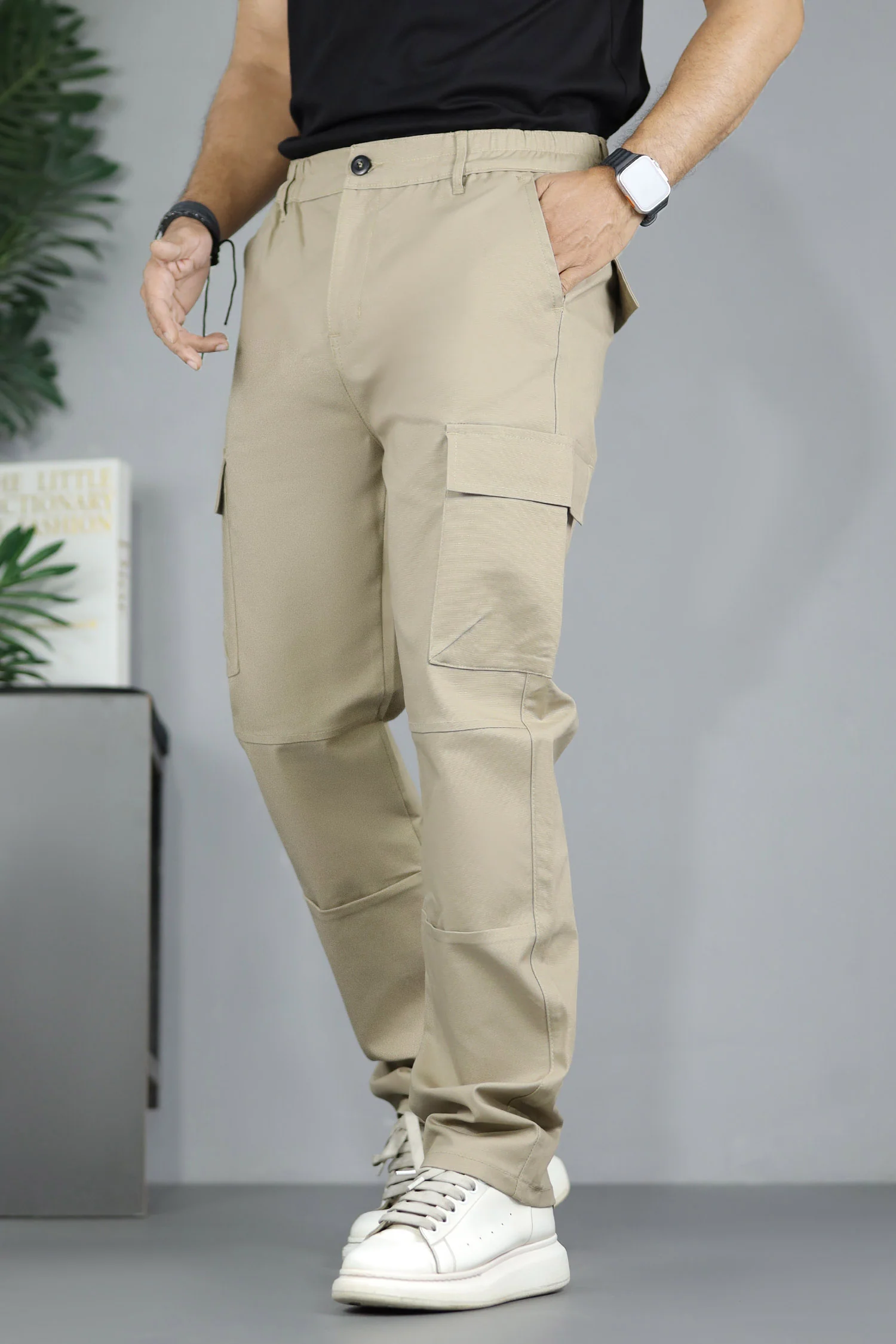 Men's Relax-Fit Knitted Cargo Trouser - Image 8