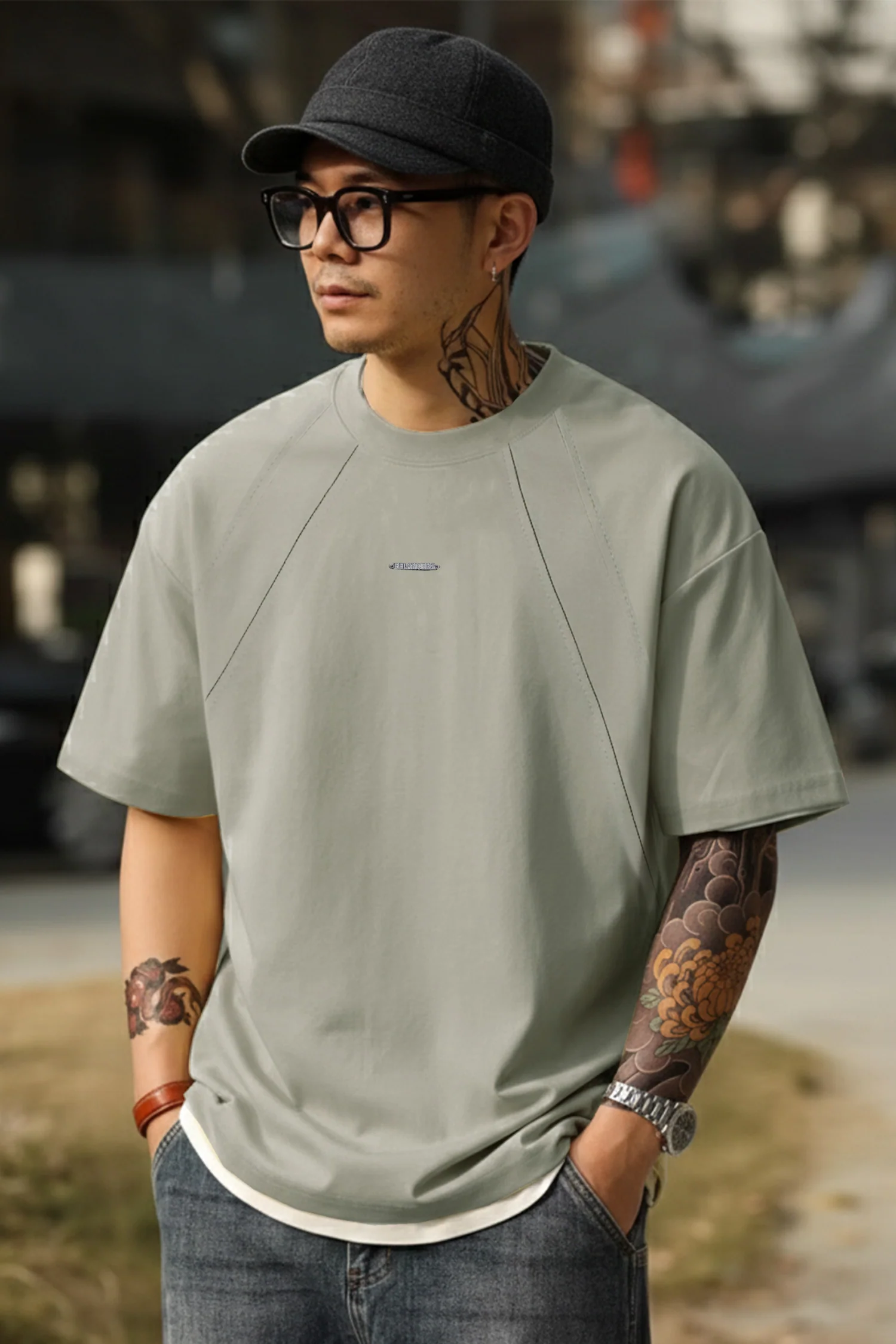 Mens Signature Logo Dropdown Shoulder T-shirt - Image 10