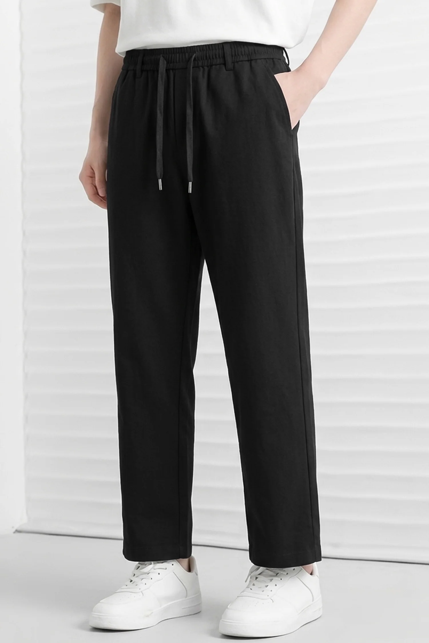 Men's Stapered Knitted Fit Slim-Fit Trouser