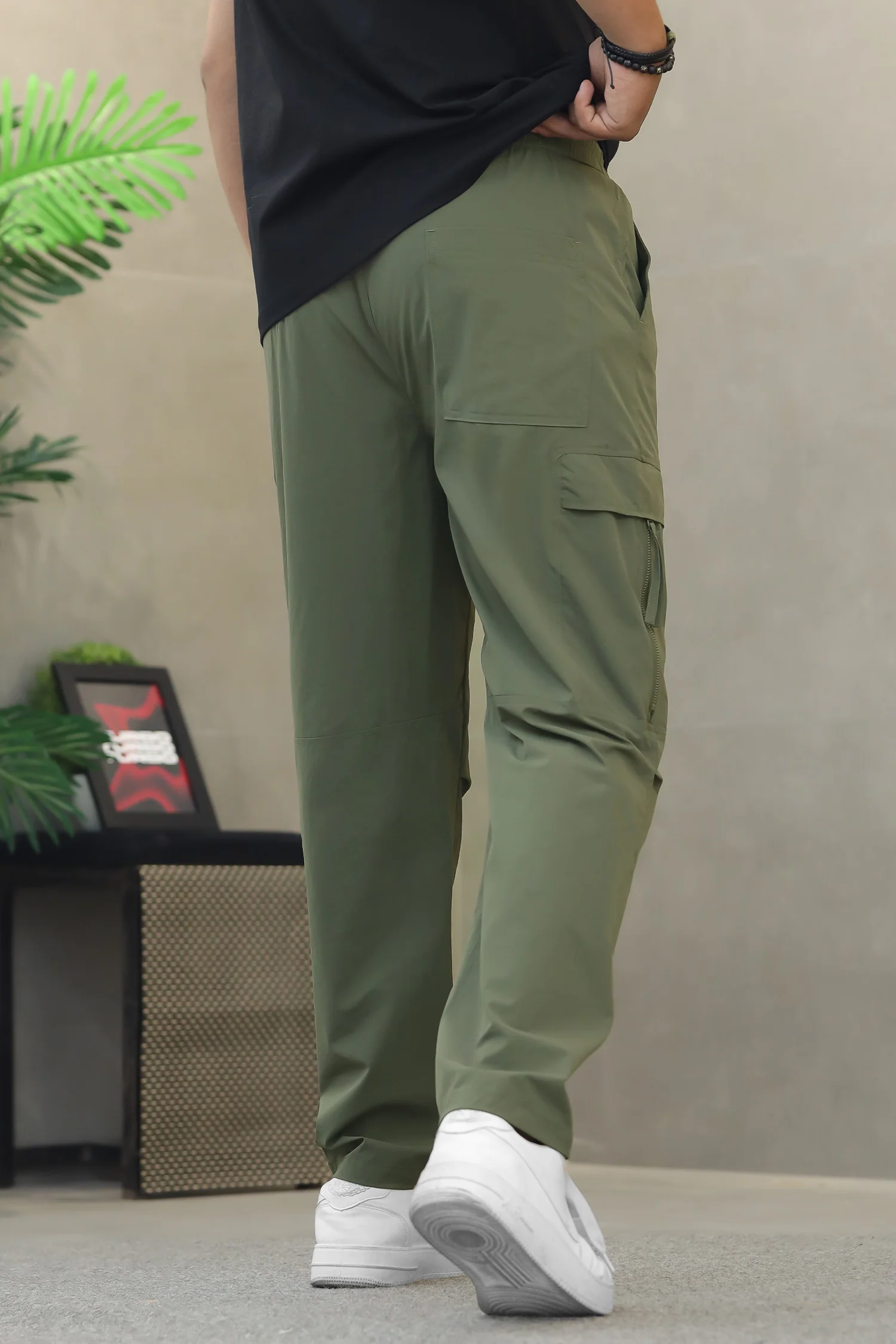 Men's Straight Fit Flap Pockets Cargo Trouser - Image 3