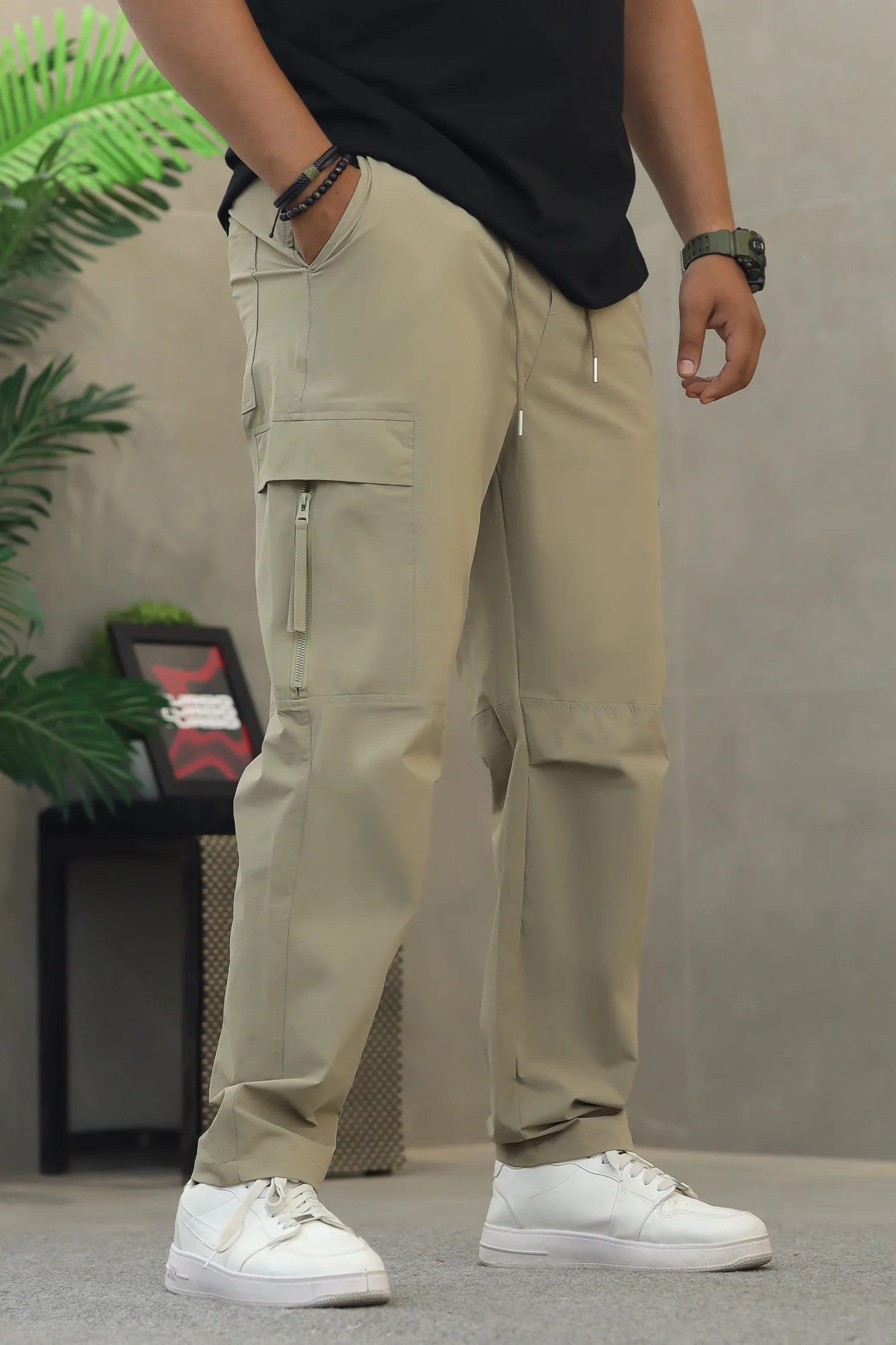 Men's Straight Fit Flap Pockets Cargo Trouser - Image 4