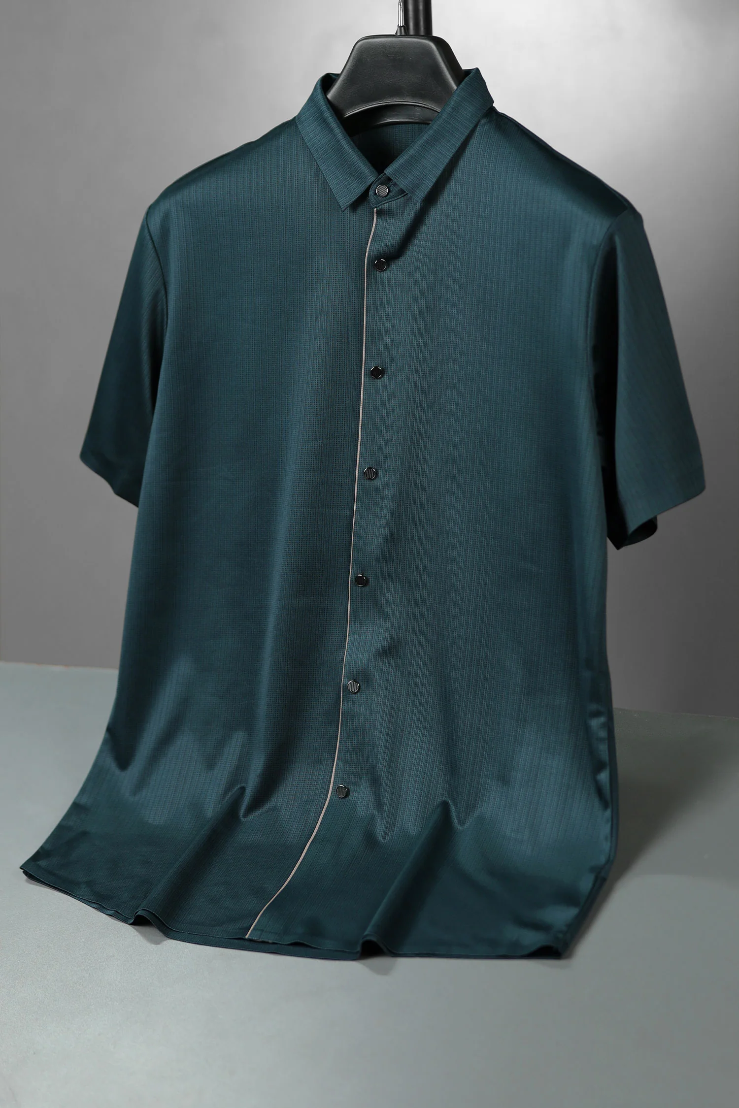 Men's Various Textured Silk Casual Shirt In Dark Navy - Image 2