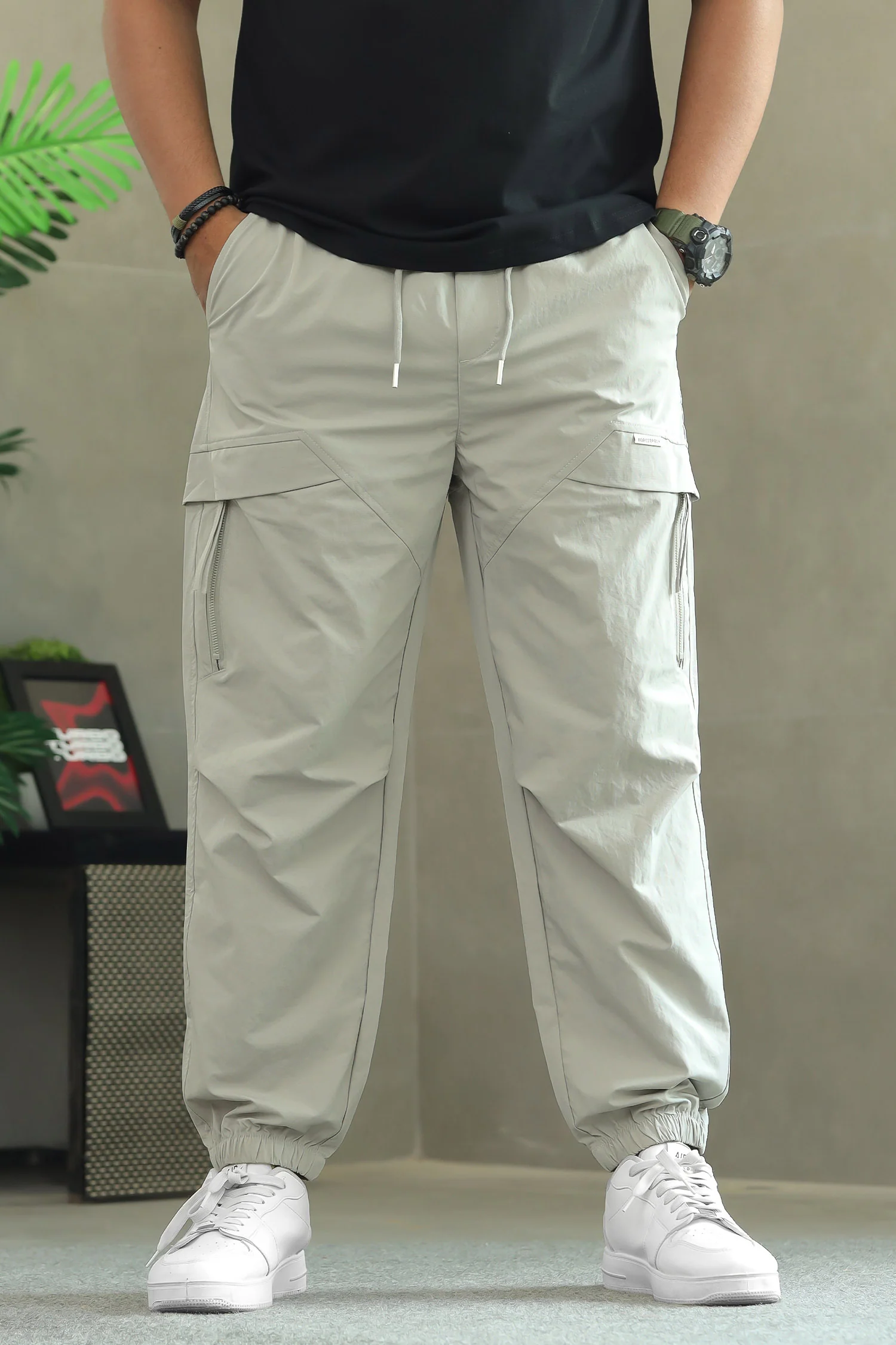 Men's Zipper Pockets Style Cargo Trouser - Image 5