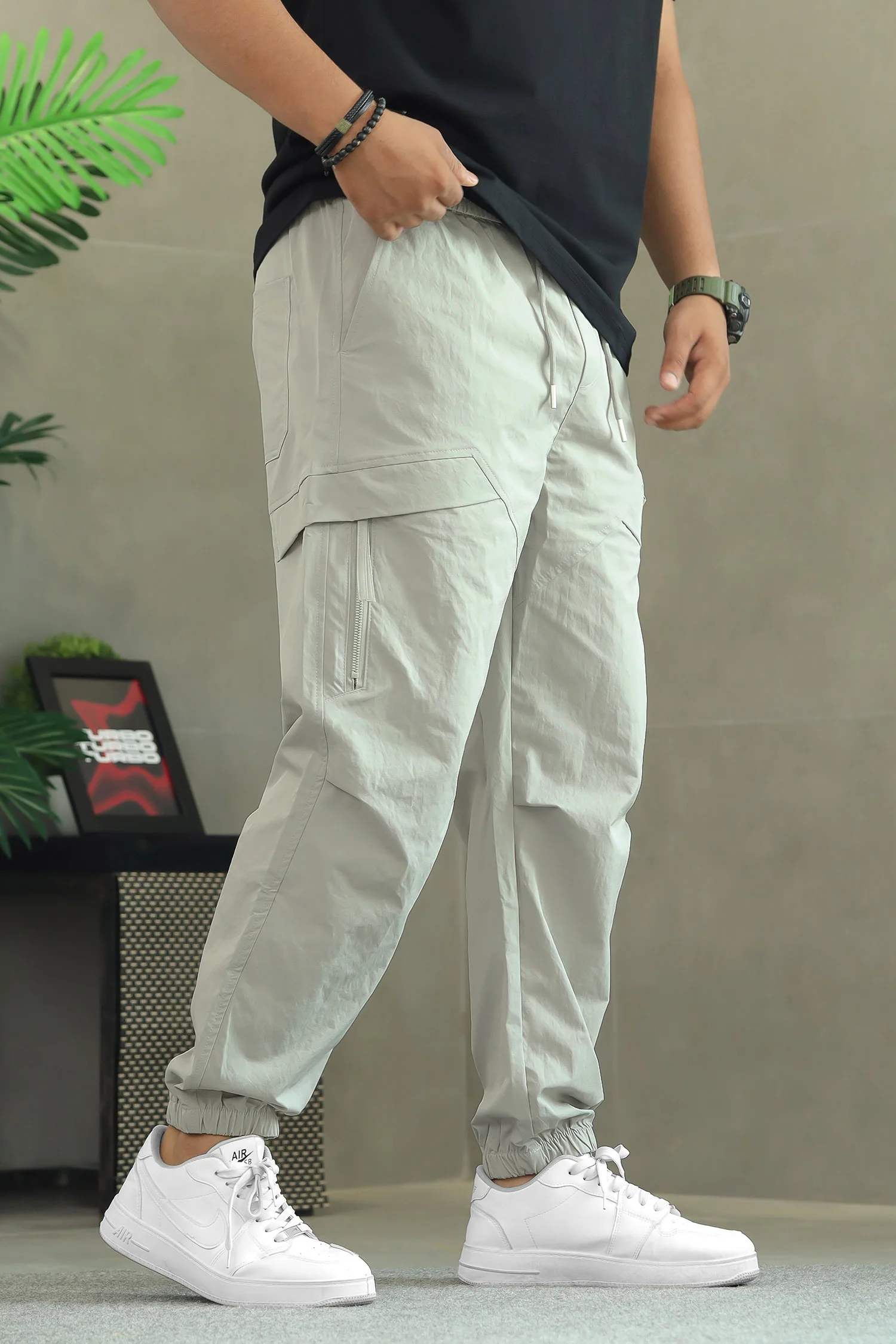 Men's Zipper Pockets Style Cargo Trouser - Image 6