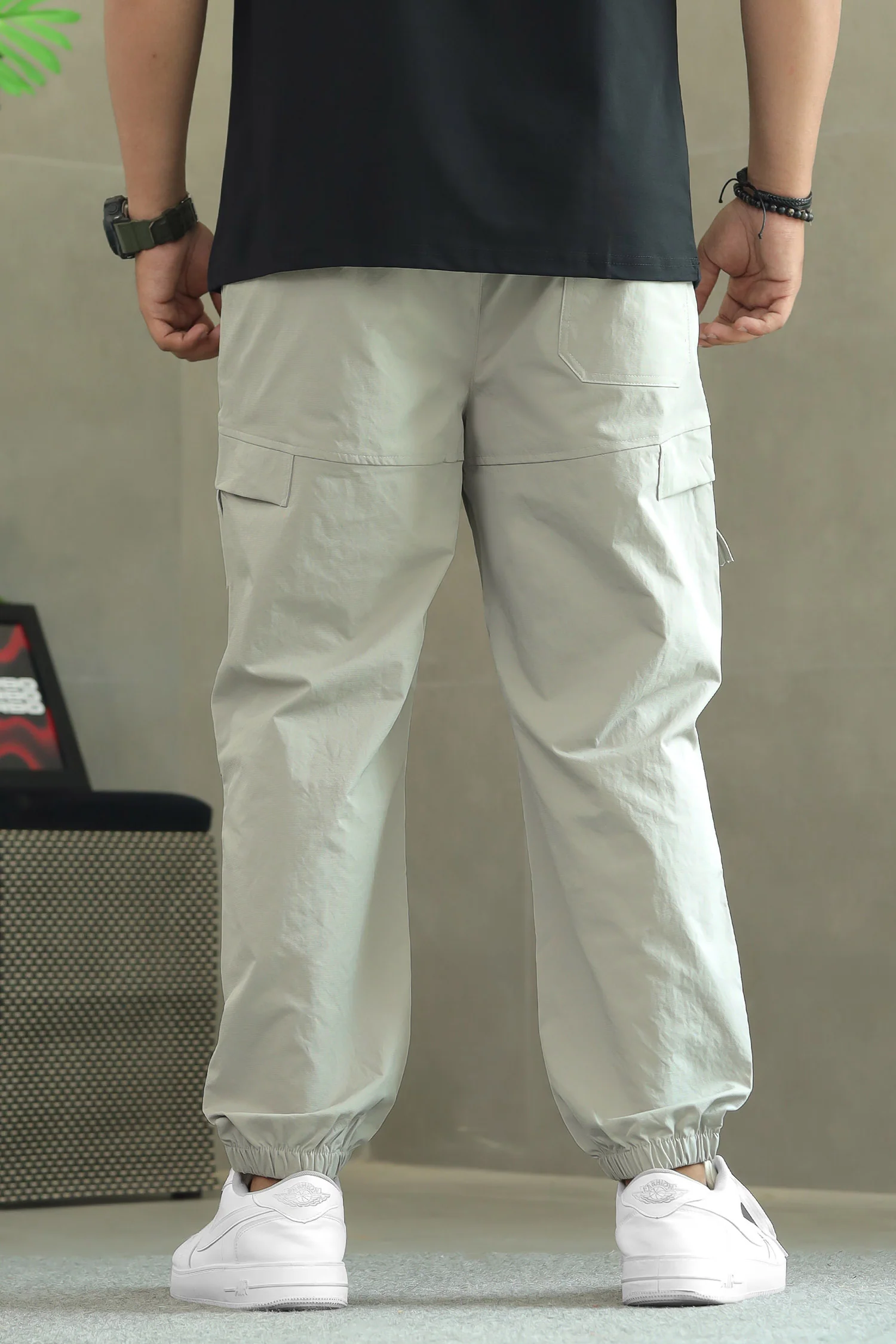 Men's Zipper Pockets Style Cargo Trouser - Image 7