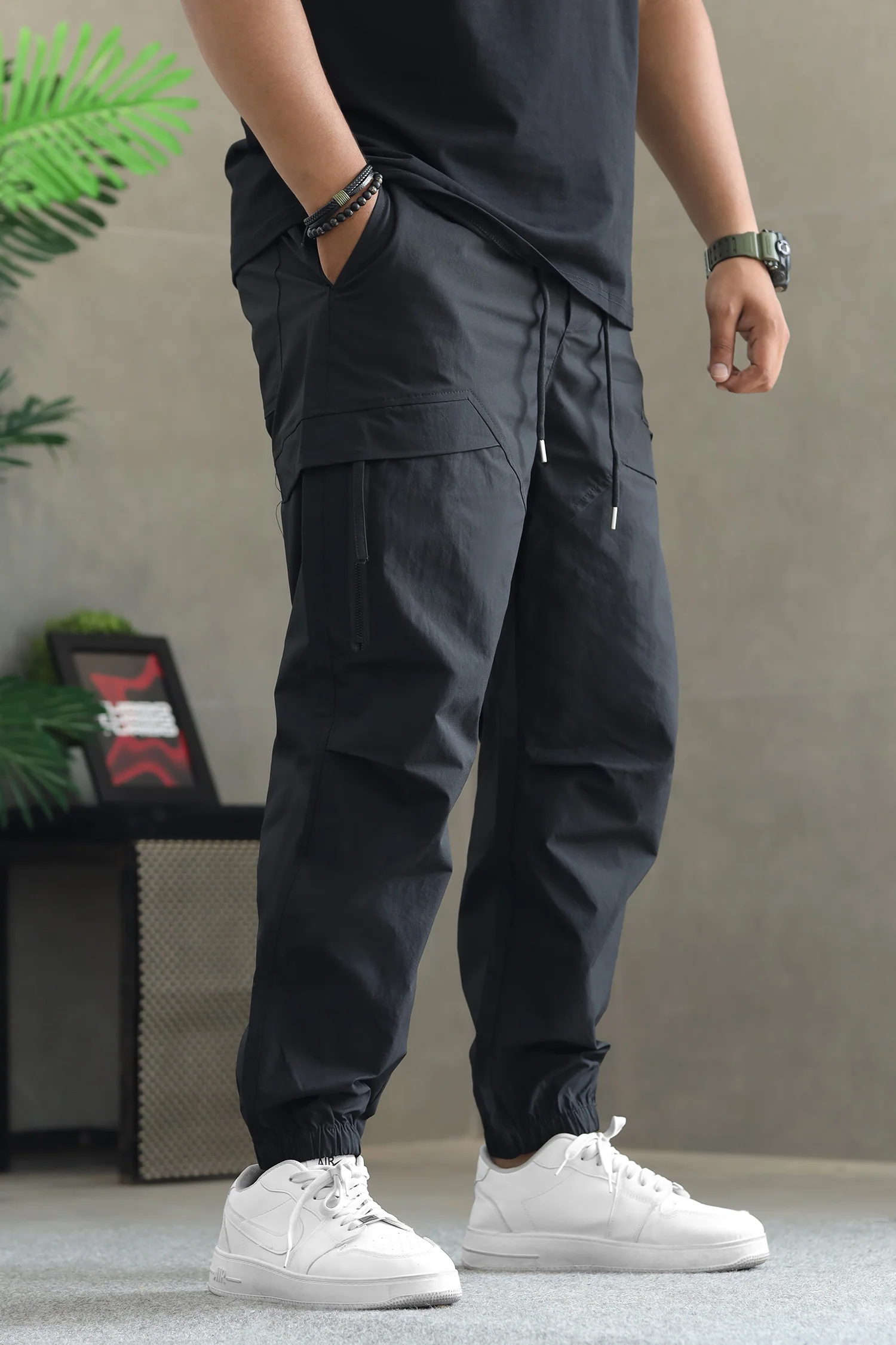 Men's Zipper Pockets Style Cargo Trouser - Image 10