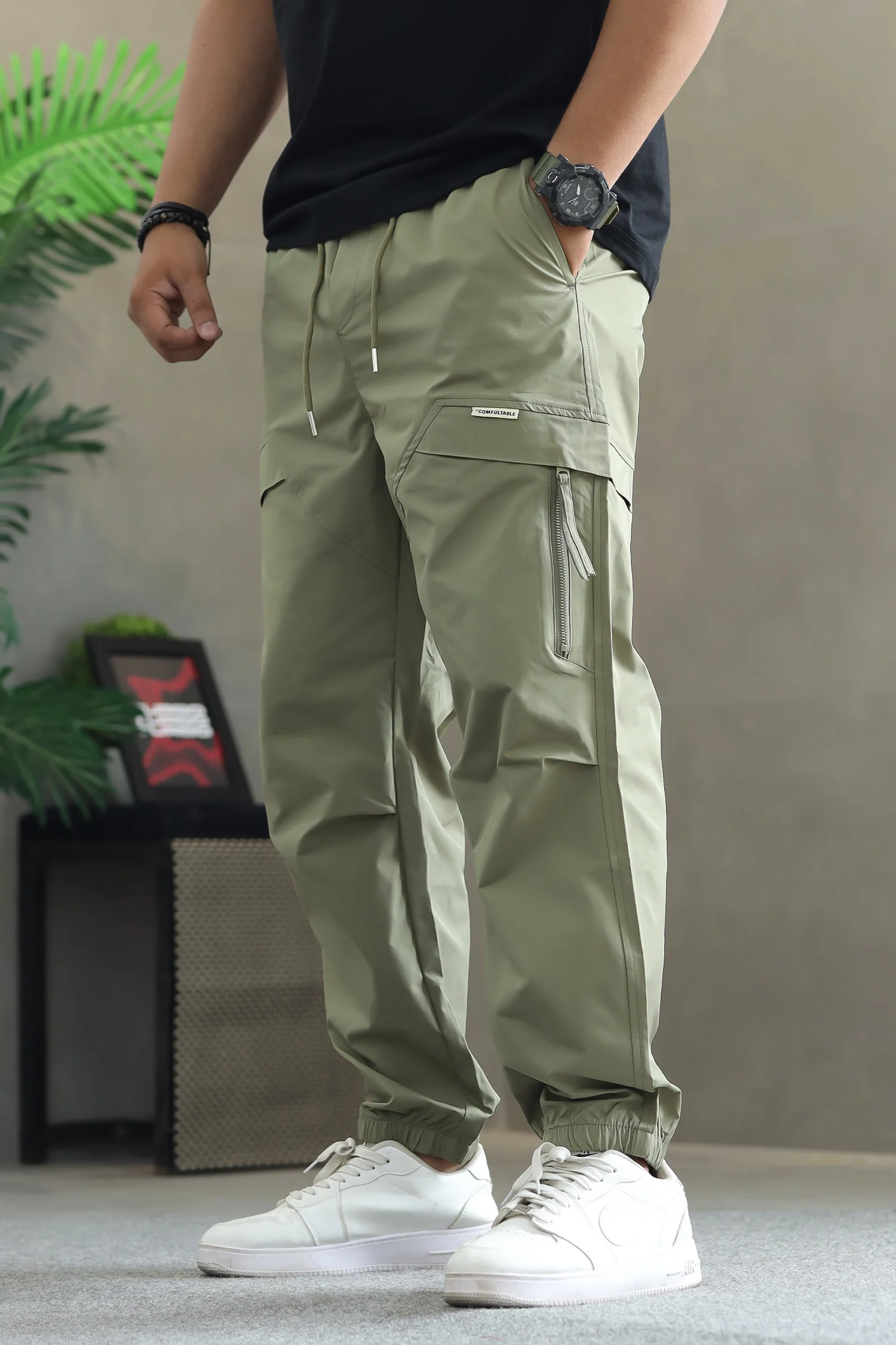 Men's Zipper Pockets Style Cargo Trouser - Image 13