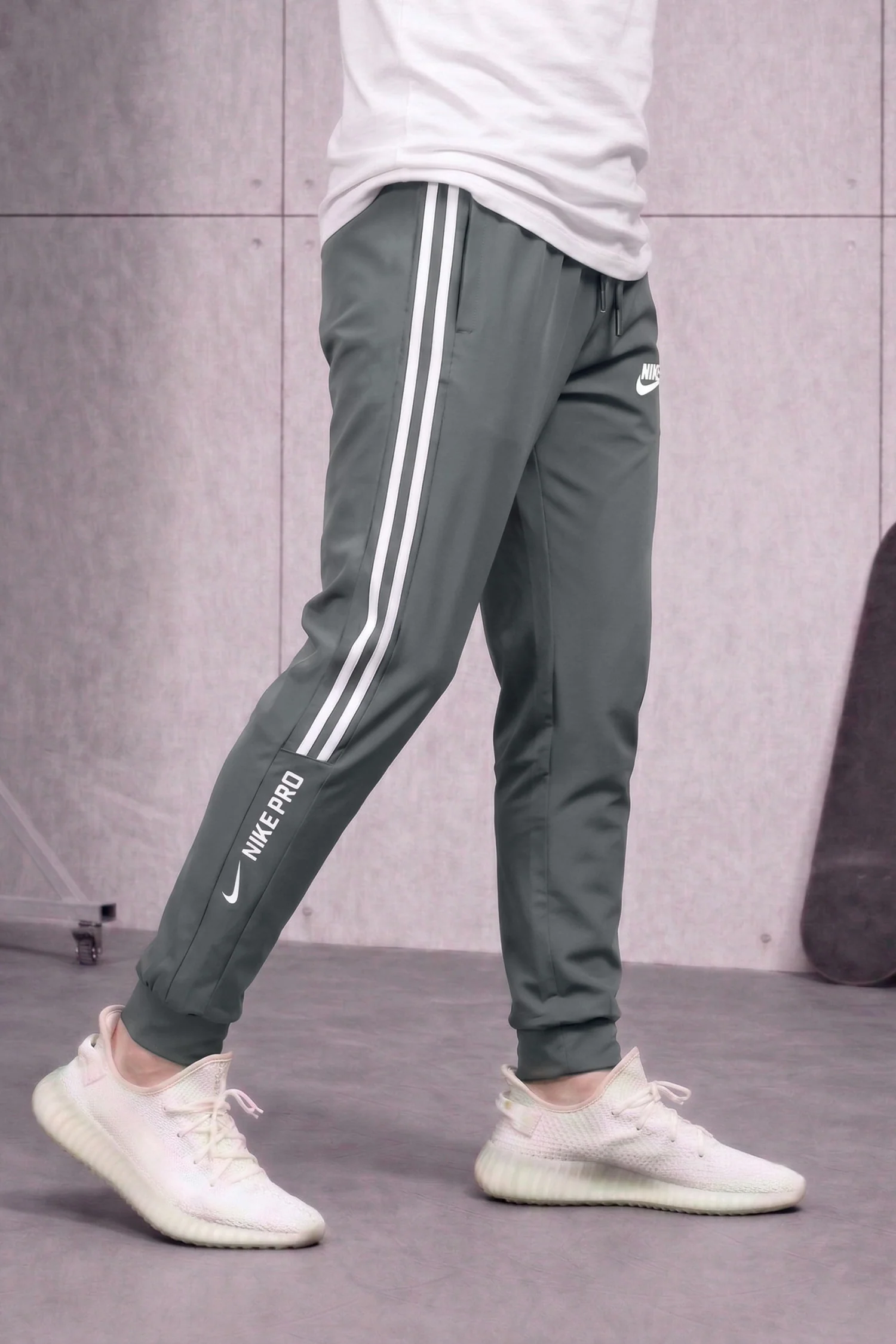 Nke Elegant Look Dry-Fit Trouser - Image 2