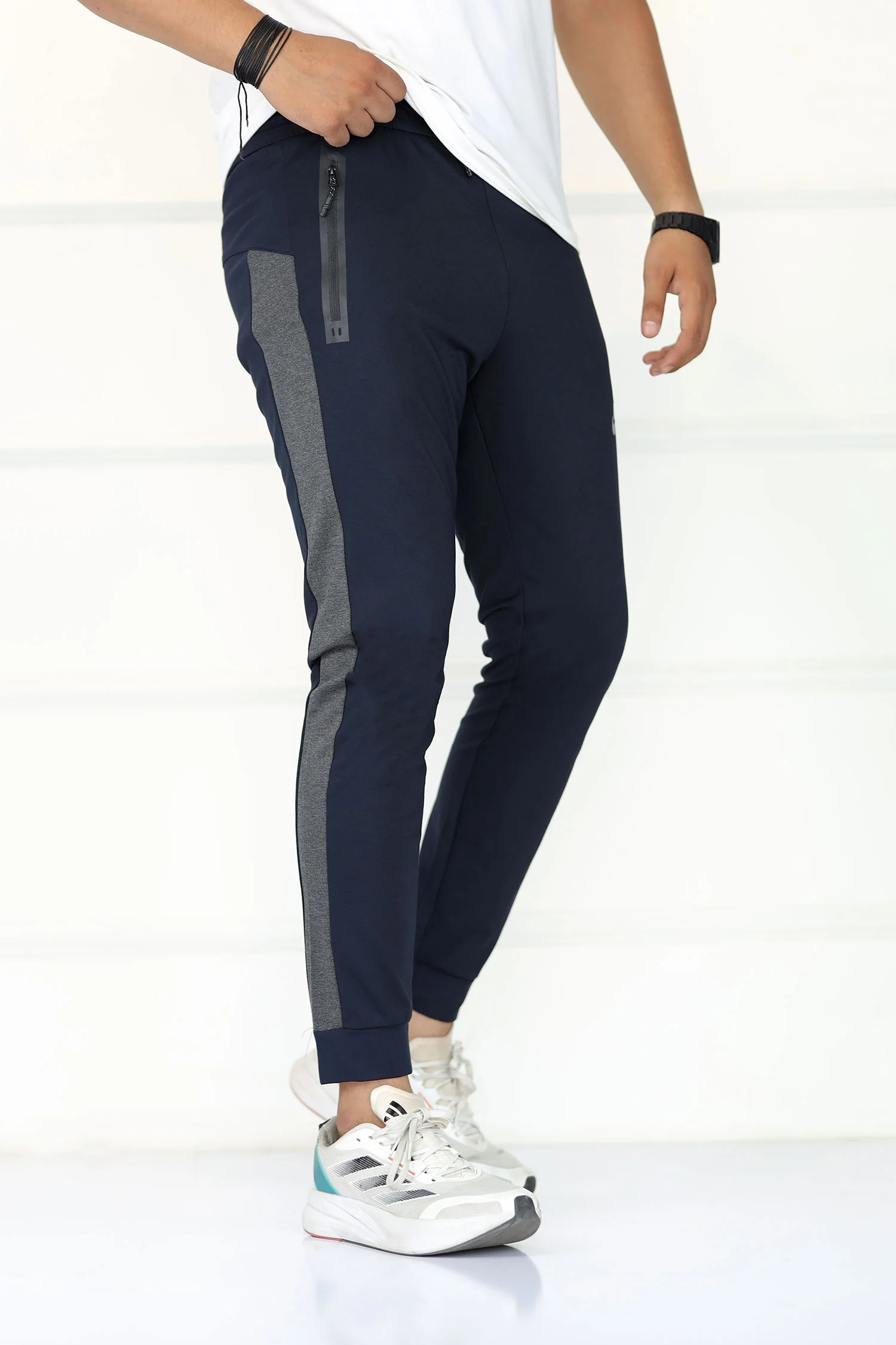 Nke 'Gravity-Defy' 4-Way Stretch SlimFit Trouser - Image 10