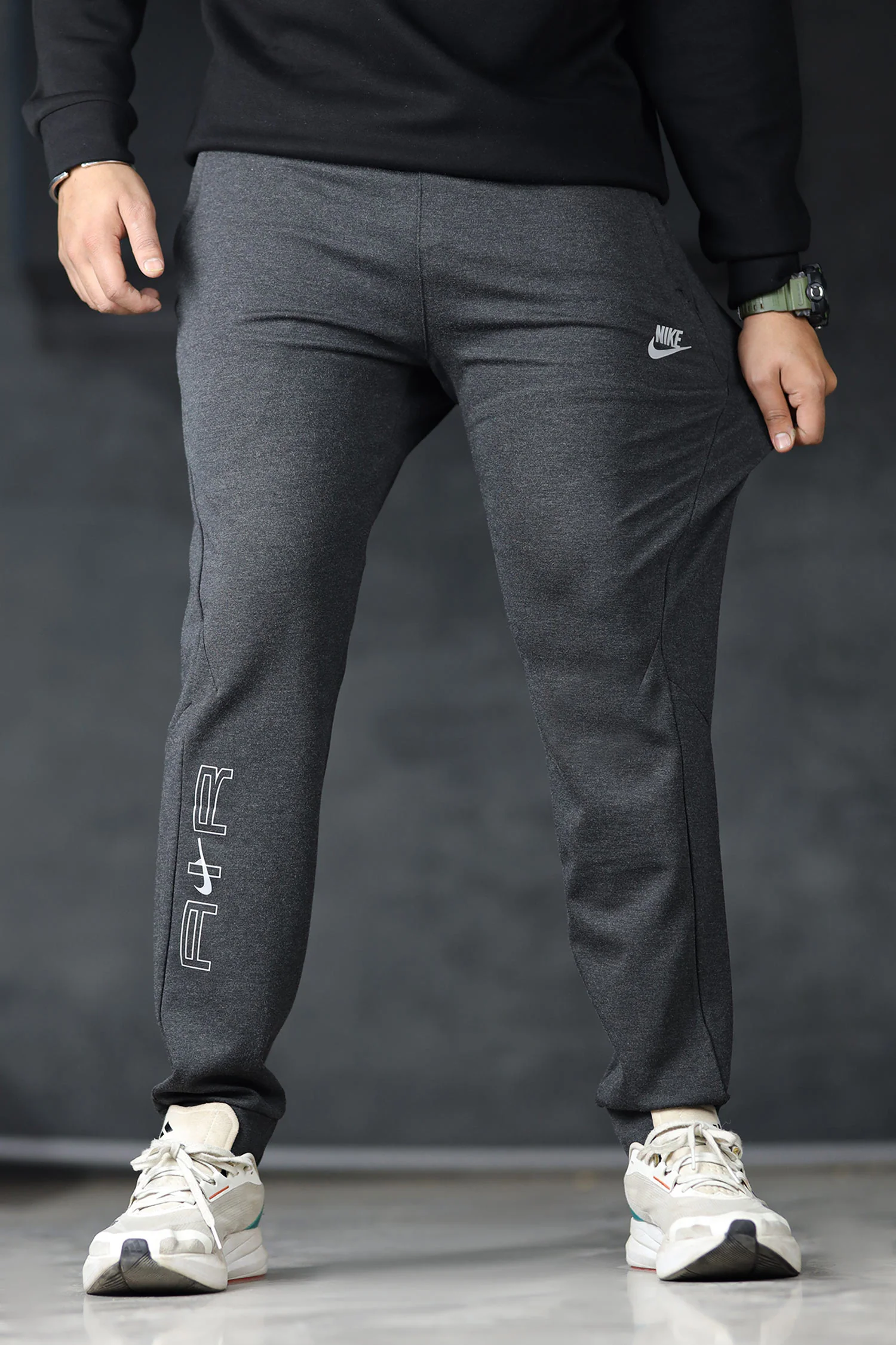 Nke 'Running Club' Grip Style Slim-Fit Trouser - Image 10