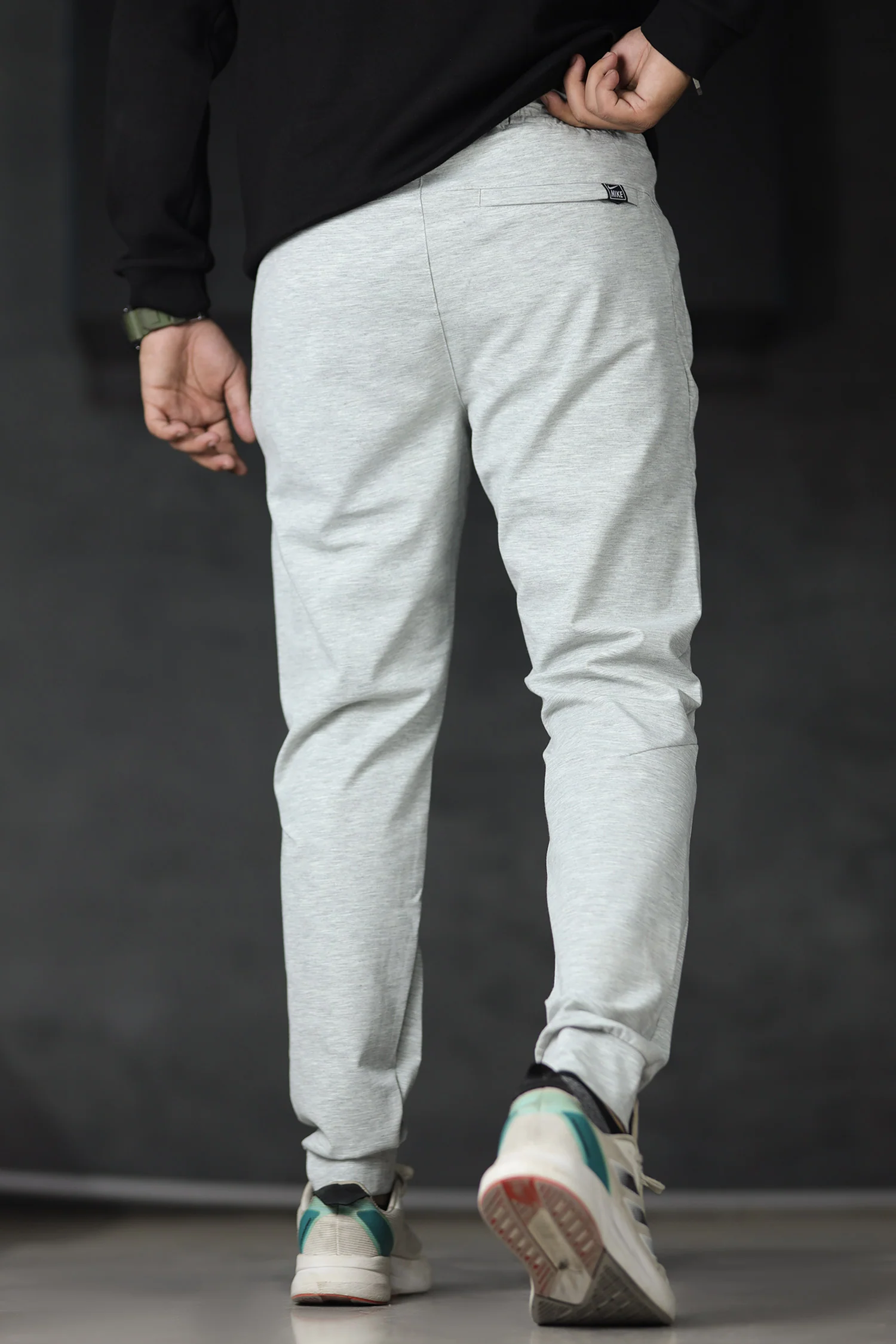Nke 'Running Club' Grip Style Slim-Fit Trouser - Image 16