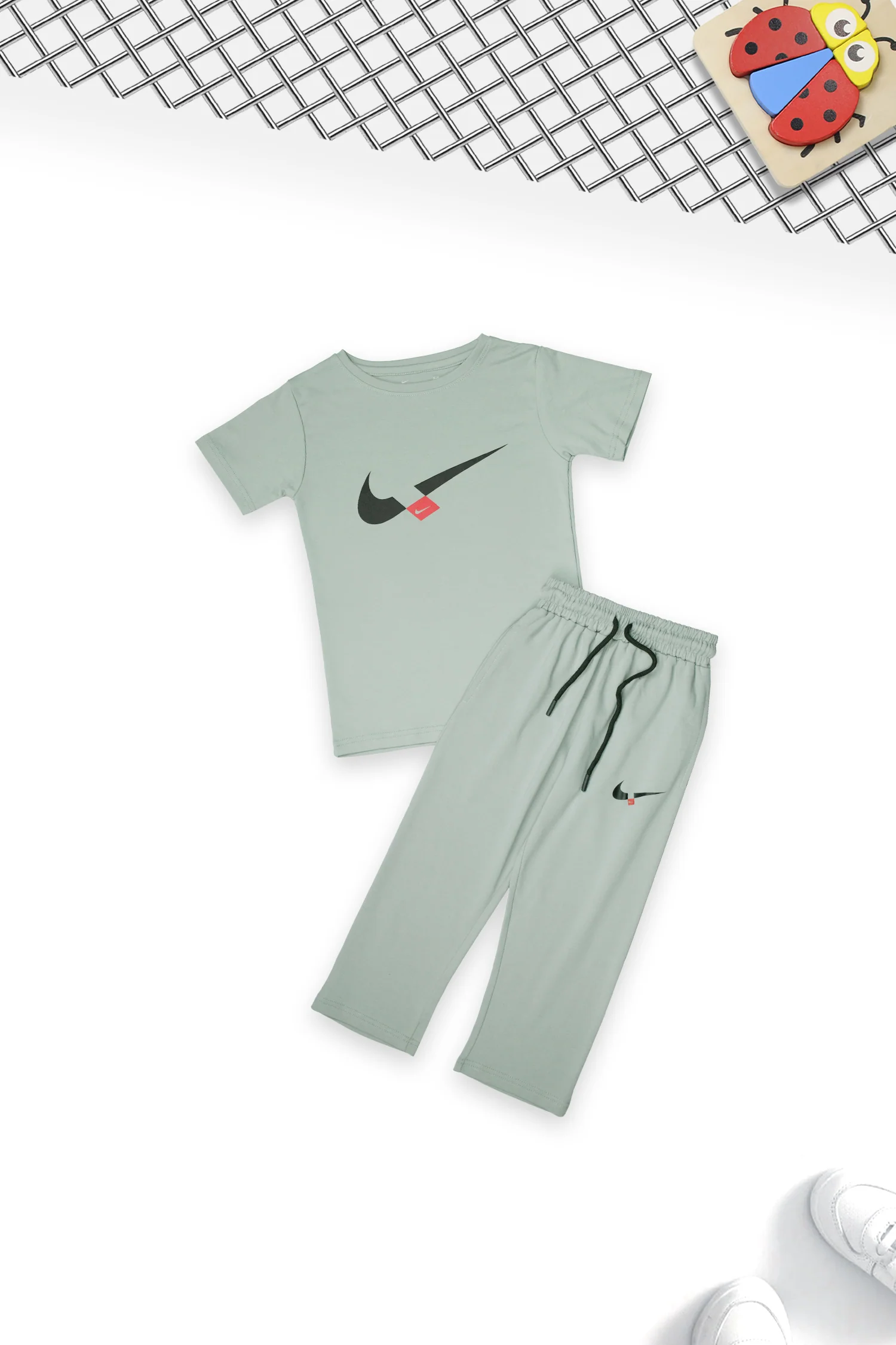 Nke Sportwear Printed Younger Kids Co-Ord Set In Light Grey - Image 2