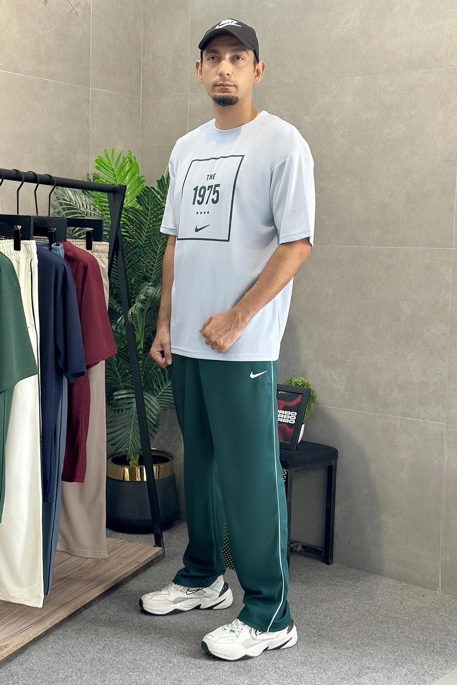 Nke "The 1975" Retro Graphic Men's Co-Ord Set - Image 14