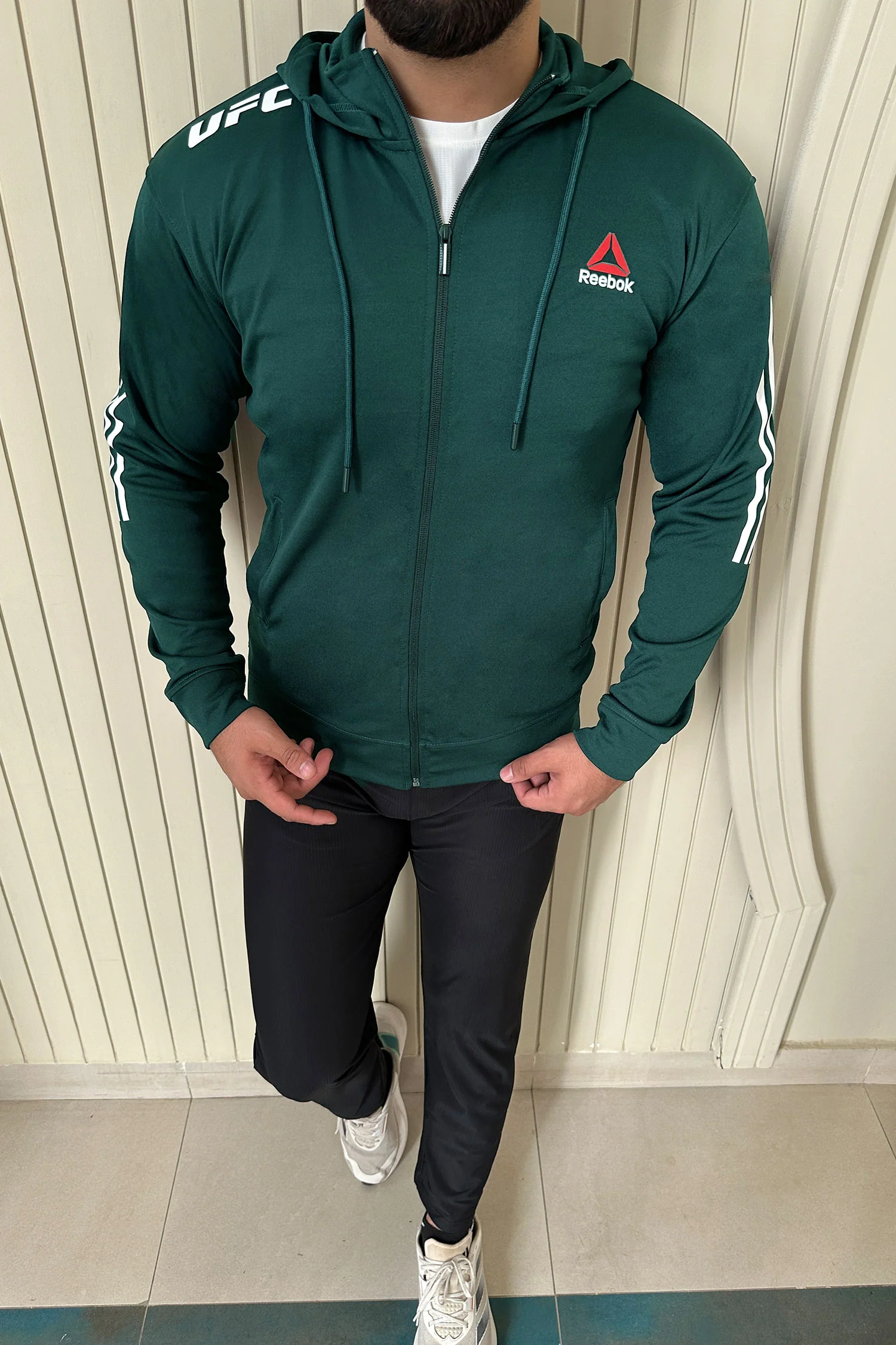 Reebk UFC Walkout Training Hood Style Men Zipper Upper