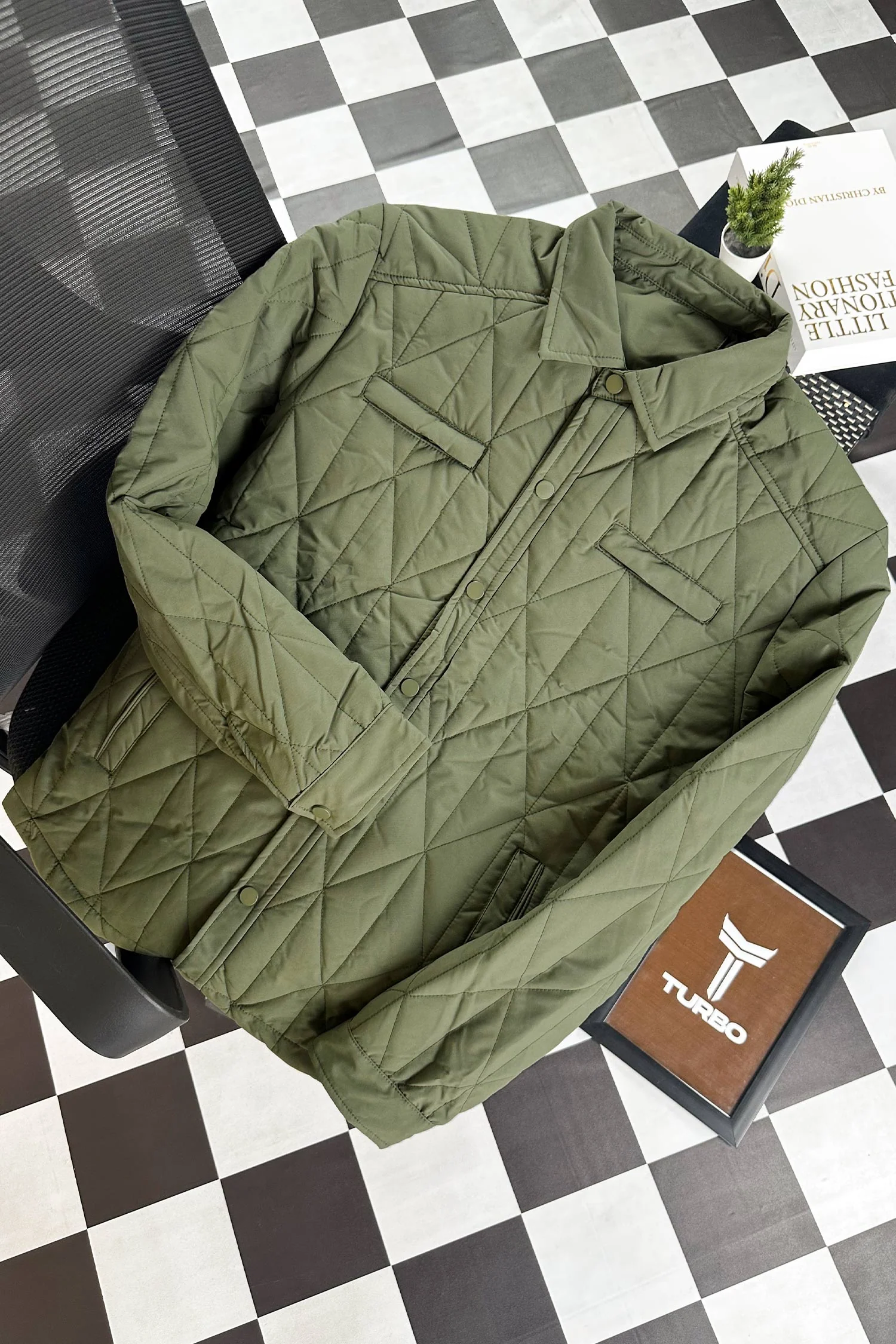Resistant Diamond Quilted Collar Style Imported Puffer Jacket - Image 12