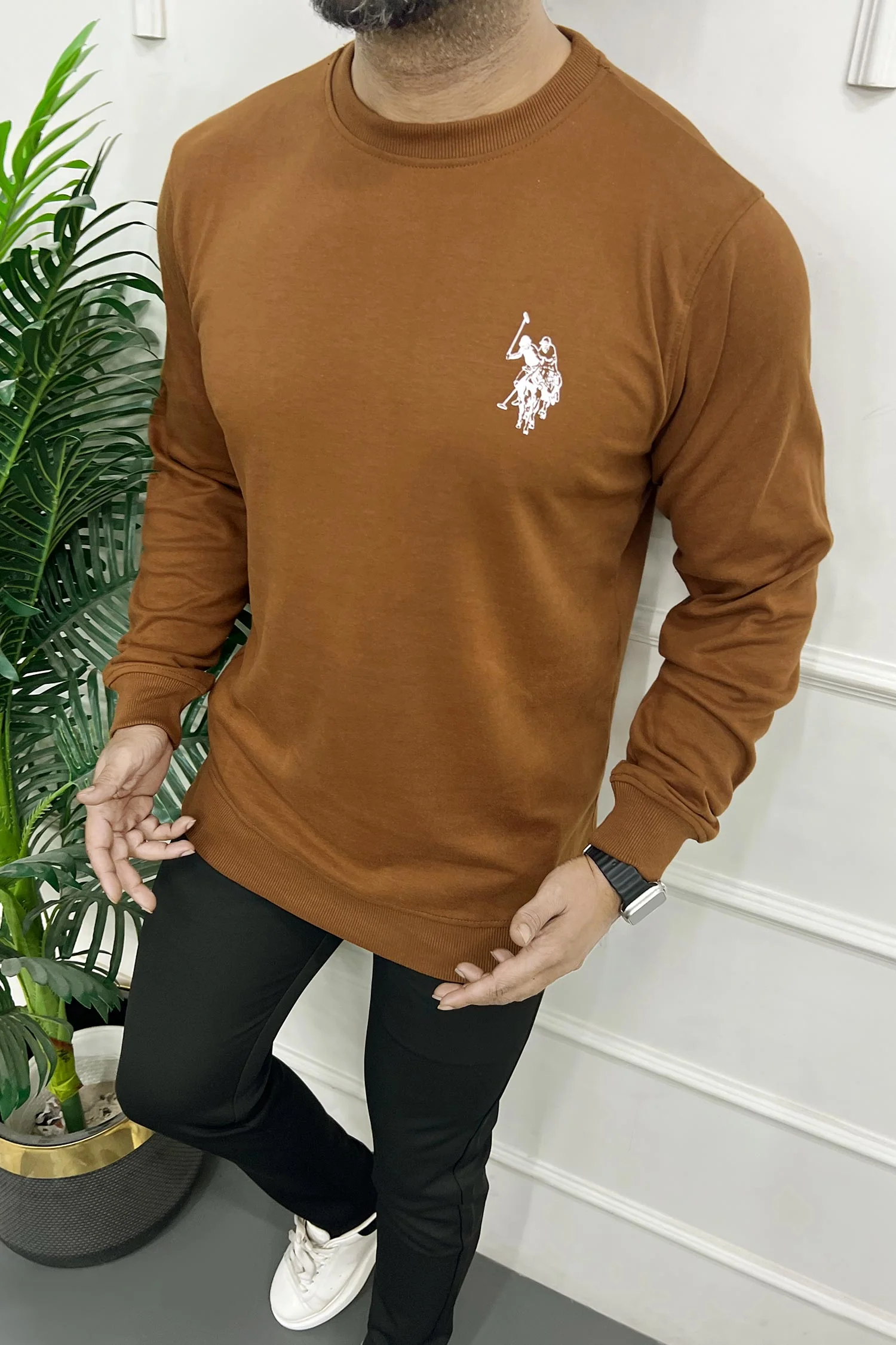 Rph Lren Neck Adele Round Neck Imported Men's Sweatshirt In Brown - Image 4