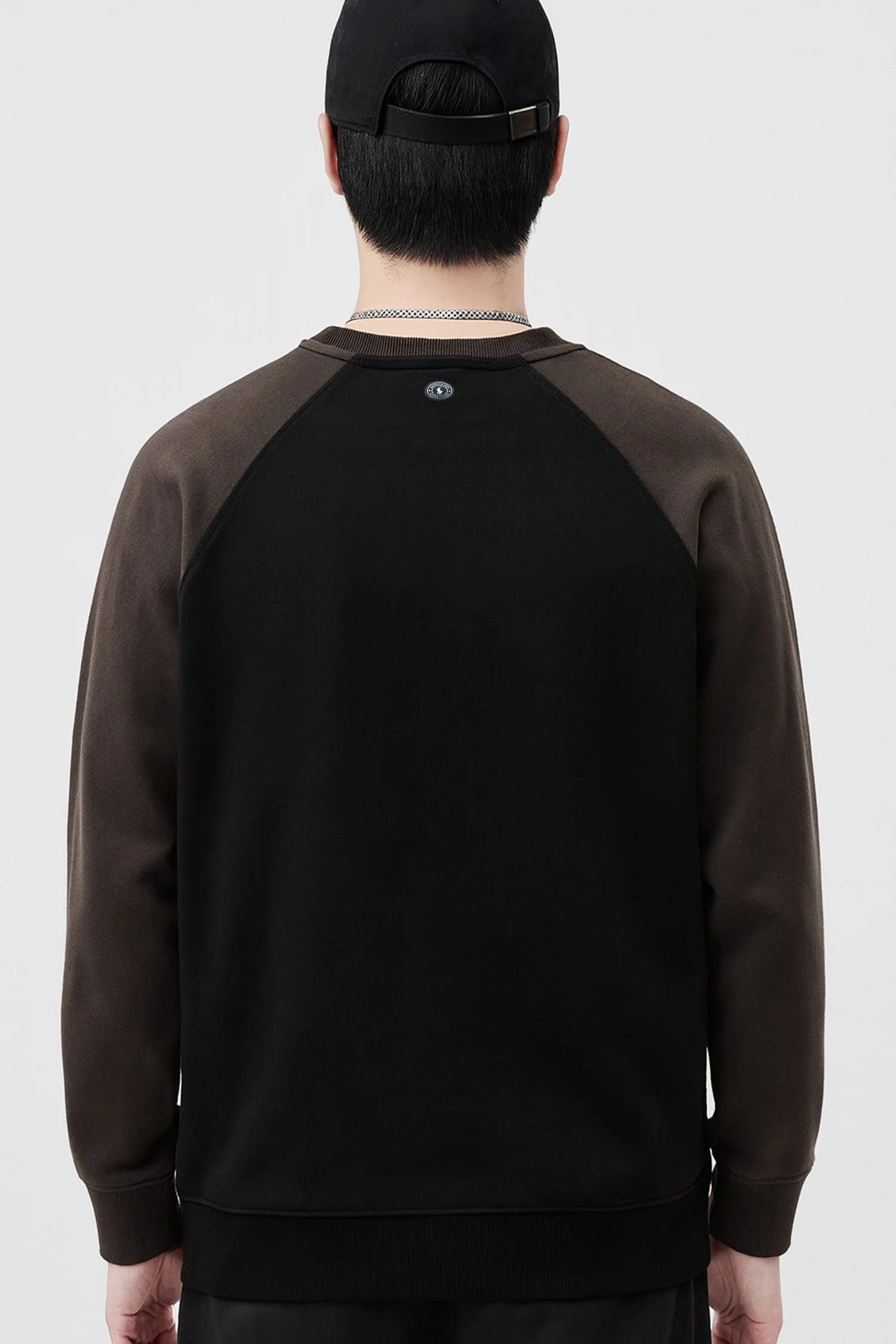 Rph Lren Raglan Pullover Round Neck Imported Men's Sweatshirt In Black - Image 2