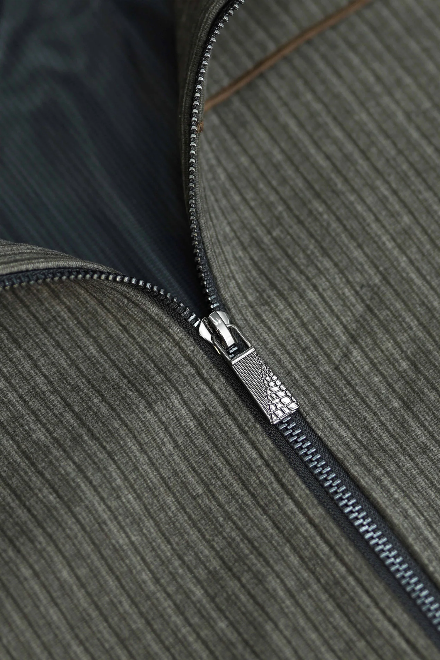Stylish And Warmer  Imported Men's Woolen Jacket In Sage - Image 3