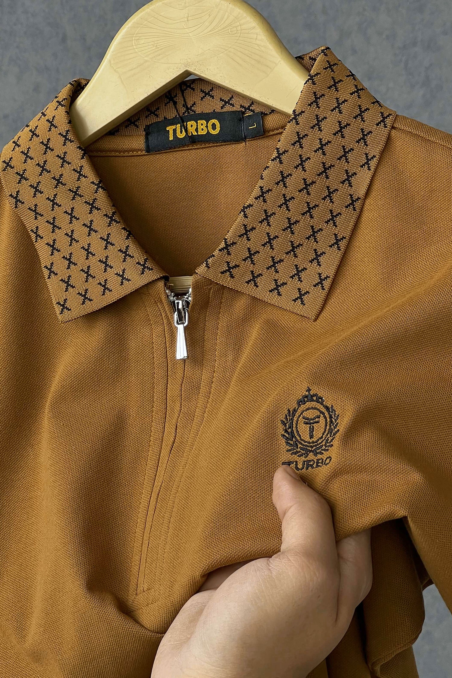 Turbo Abstract Zip Collar Men's Polo Shirt - Image 11