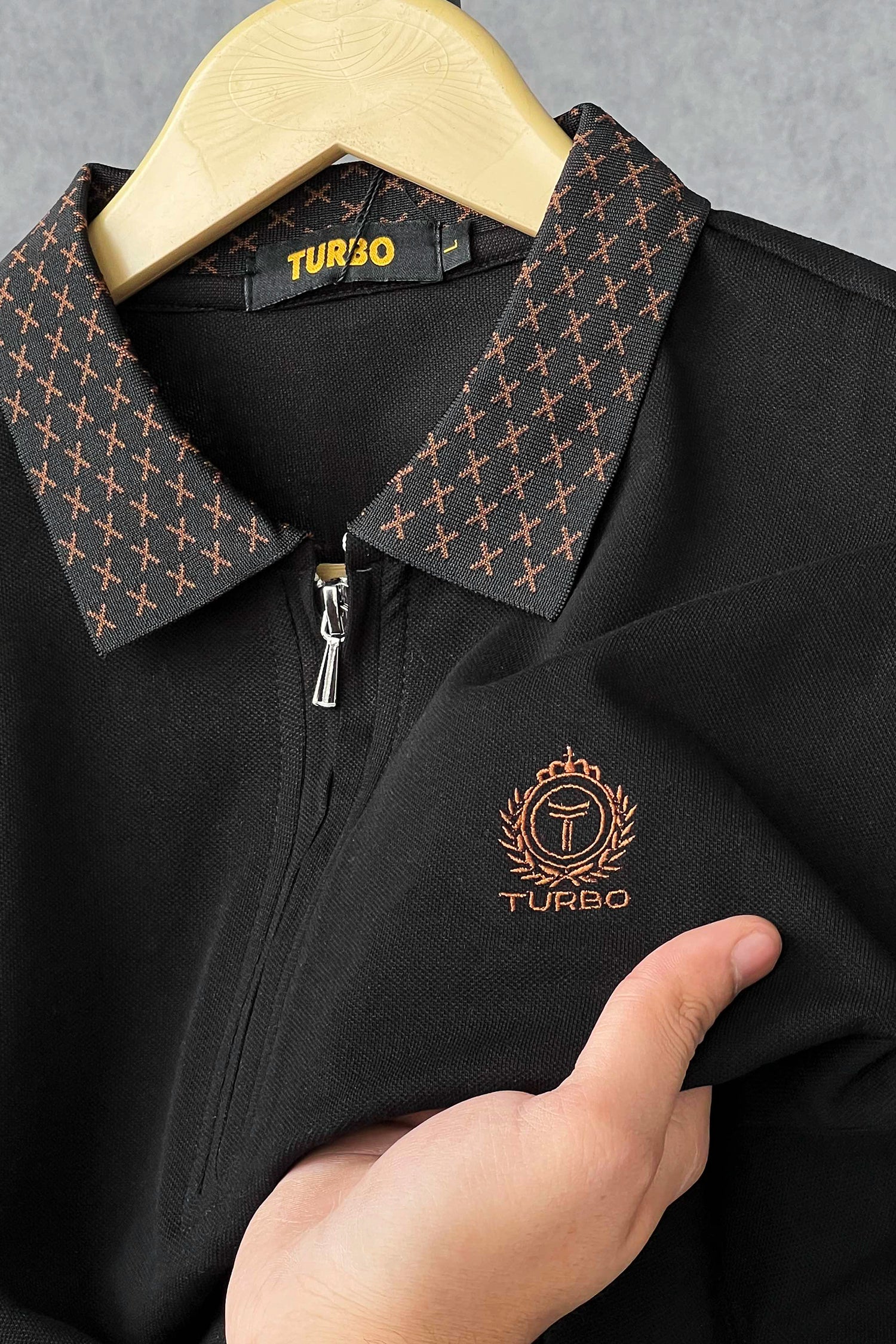 Turbo Abstract Zip Collar Men's Polo Shirt - Image 5