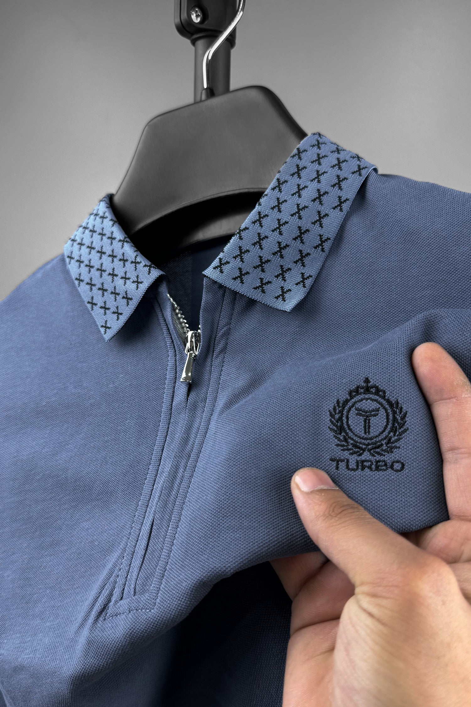 Turbo Abstract Zip Collar Men's Polo Shirt - Image 2