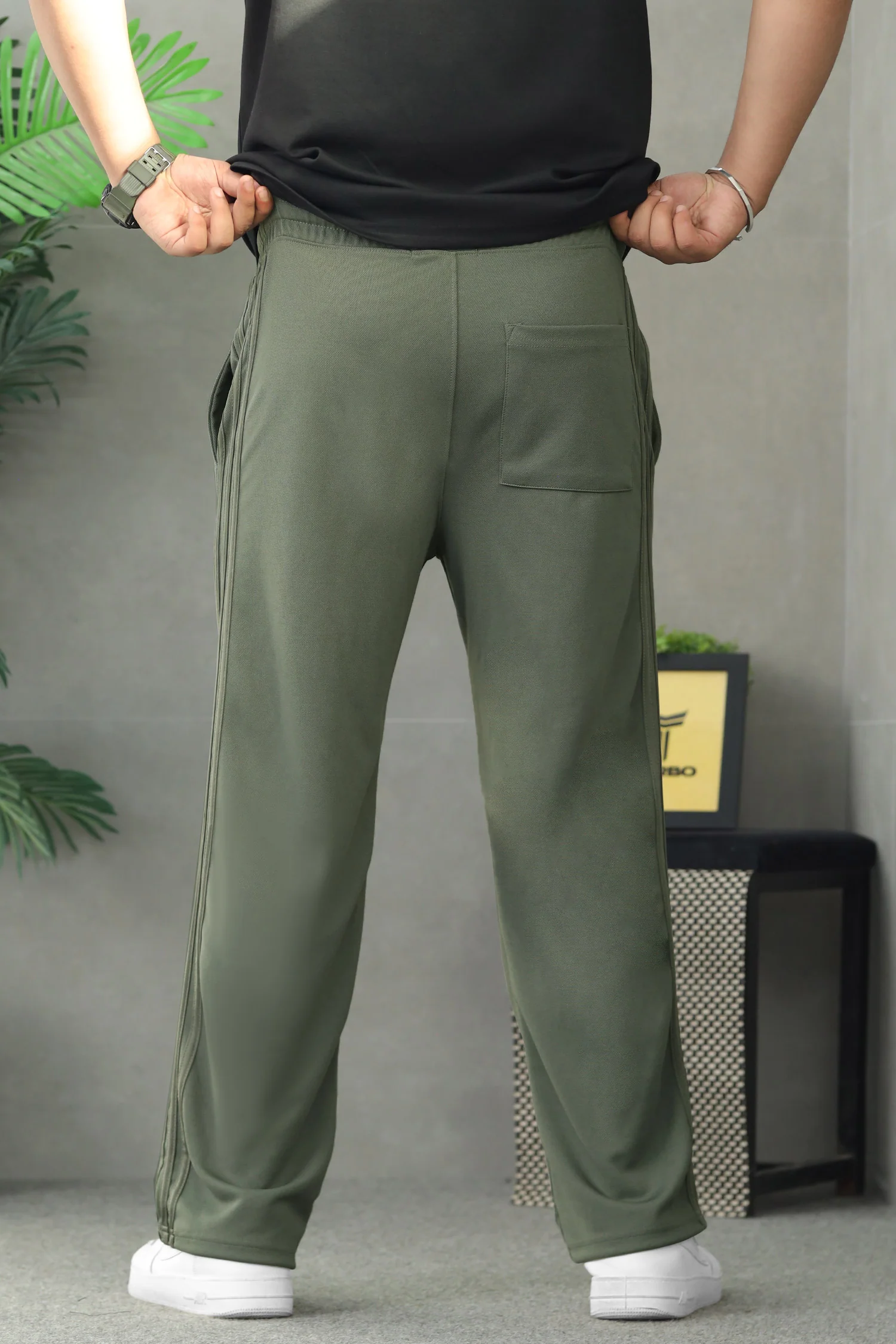 Turbo Casual Spirit Straight-Leg Loose Bottom Trouser - Image 3