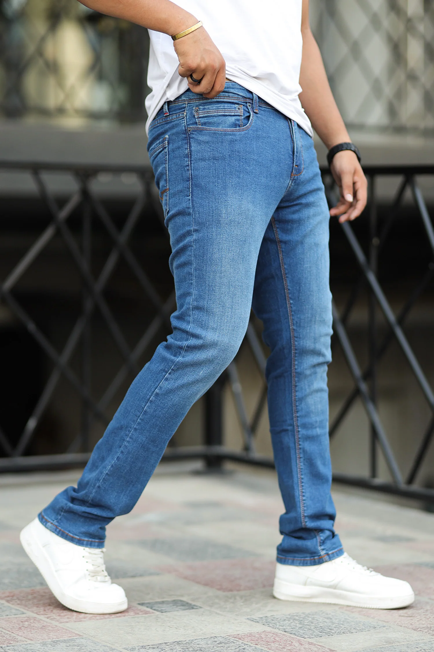 Turbo Clean Cut Iconic Relaxed Slim Fit Jeans In Blue - Image 2